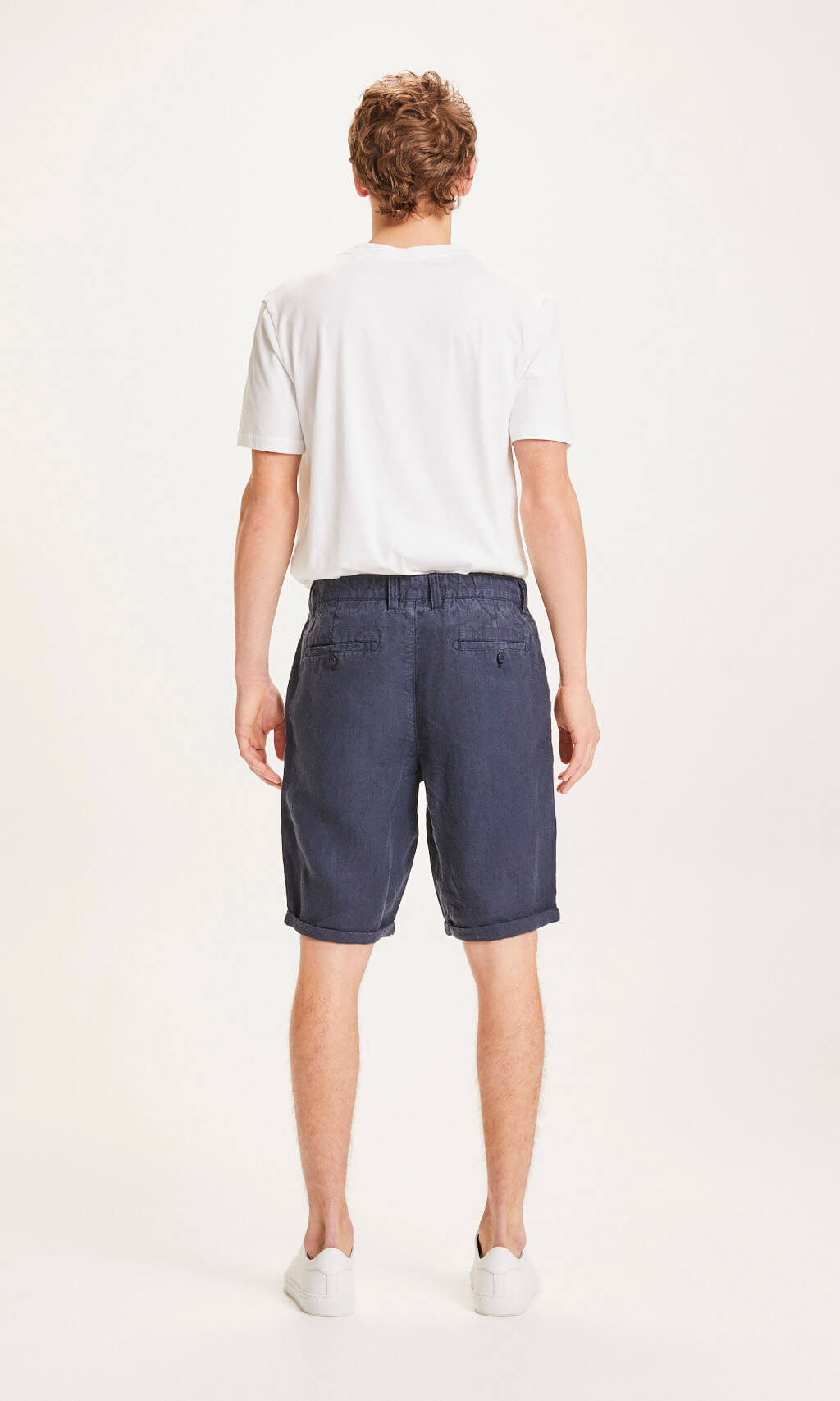Short ample bleu nuit en lin - chuck total eclipse