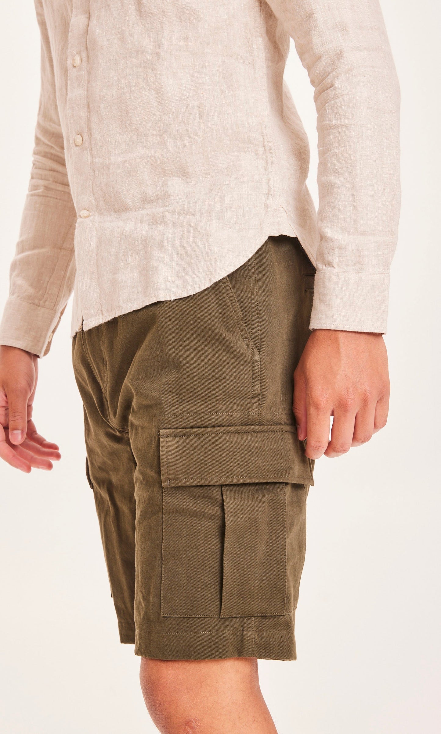 Short cargo kaki en coton bio - FIG utility trek twill shorts forrest night