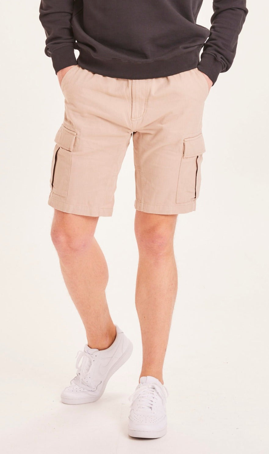 Short cargo beige en coton bio - FIG utility trek twill shorts light feather gray