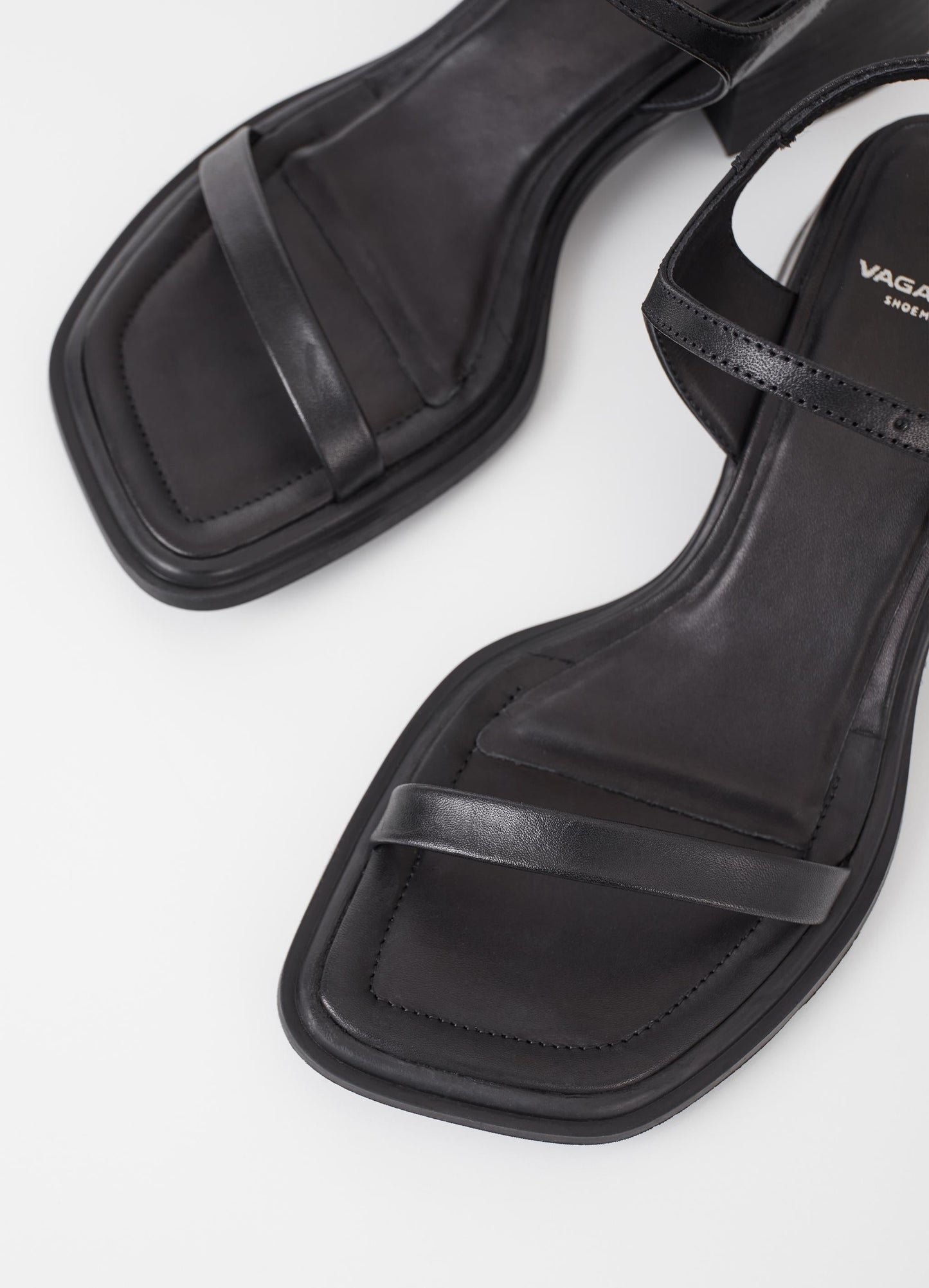 Sandales à talons en cuir certifié | Noir "ines black"