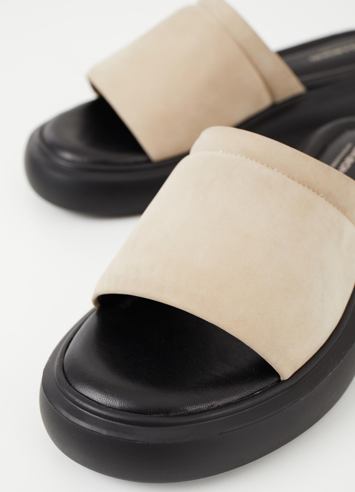 Mules en cuir certifié | Beige "blenda sand"