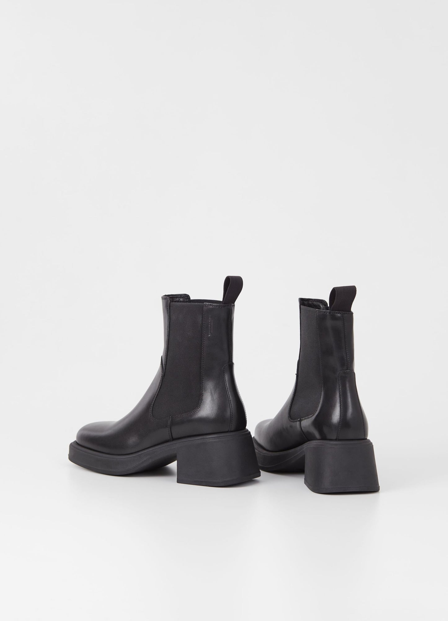 Bottines Chelsea en cuir certifié | Noir 'dorah black'
