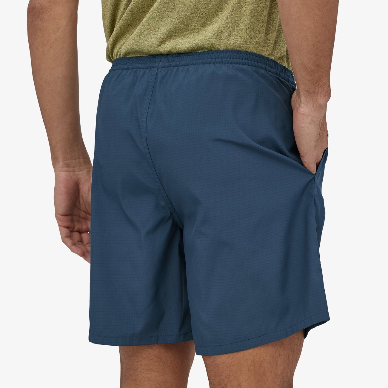 Short léger bleu foncé en recyclé