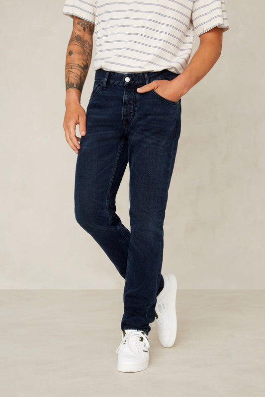 Jean droit en coton recyclé | Bleu noir "silvio holo blue black worn"