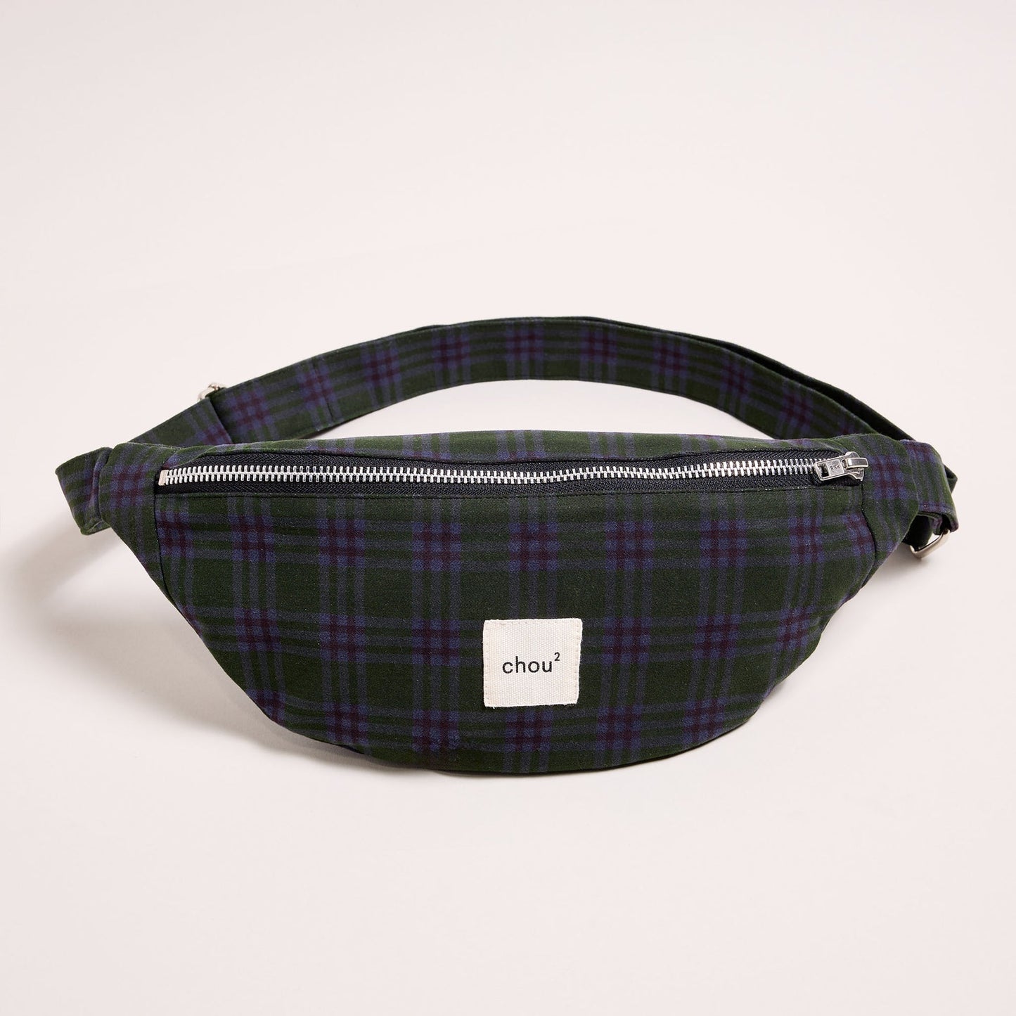 Banane en matière upcyclée |  tartan vert & violet