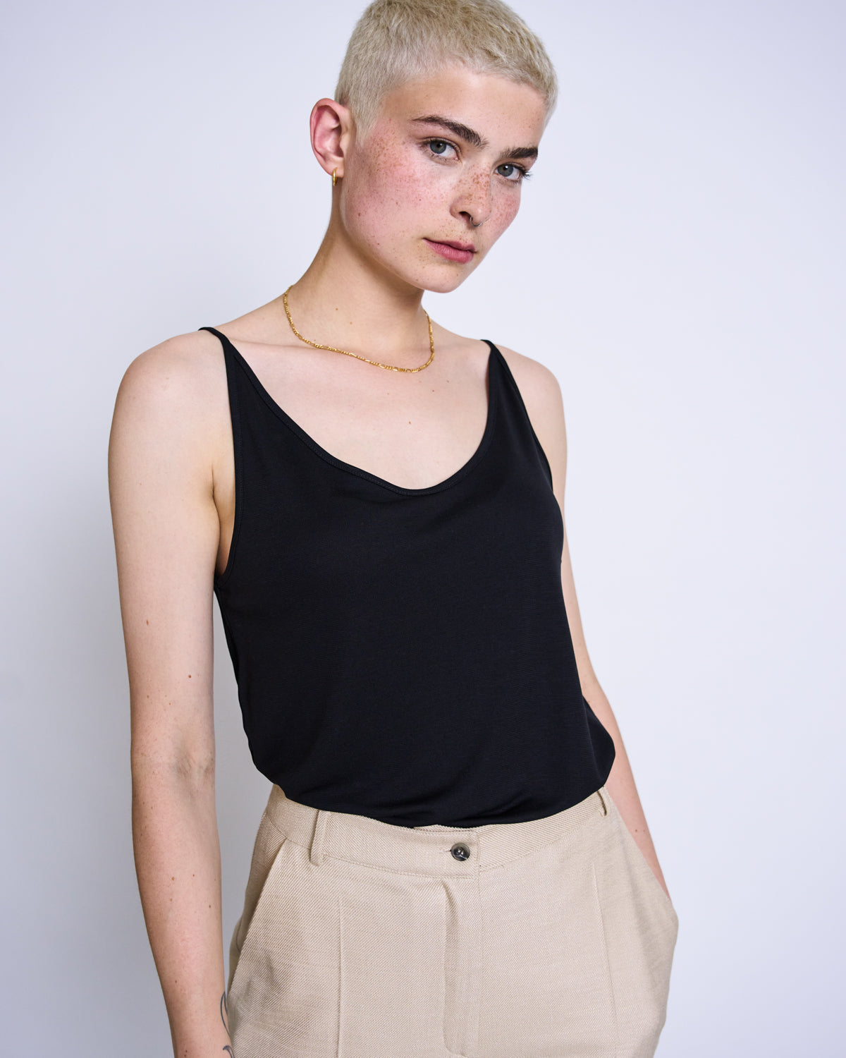 Top léger noir en lin bio - slip top triangle linen black