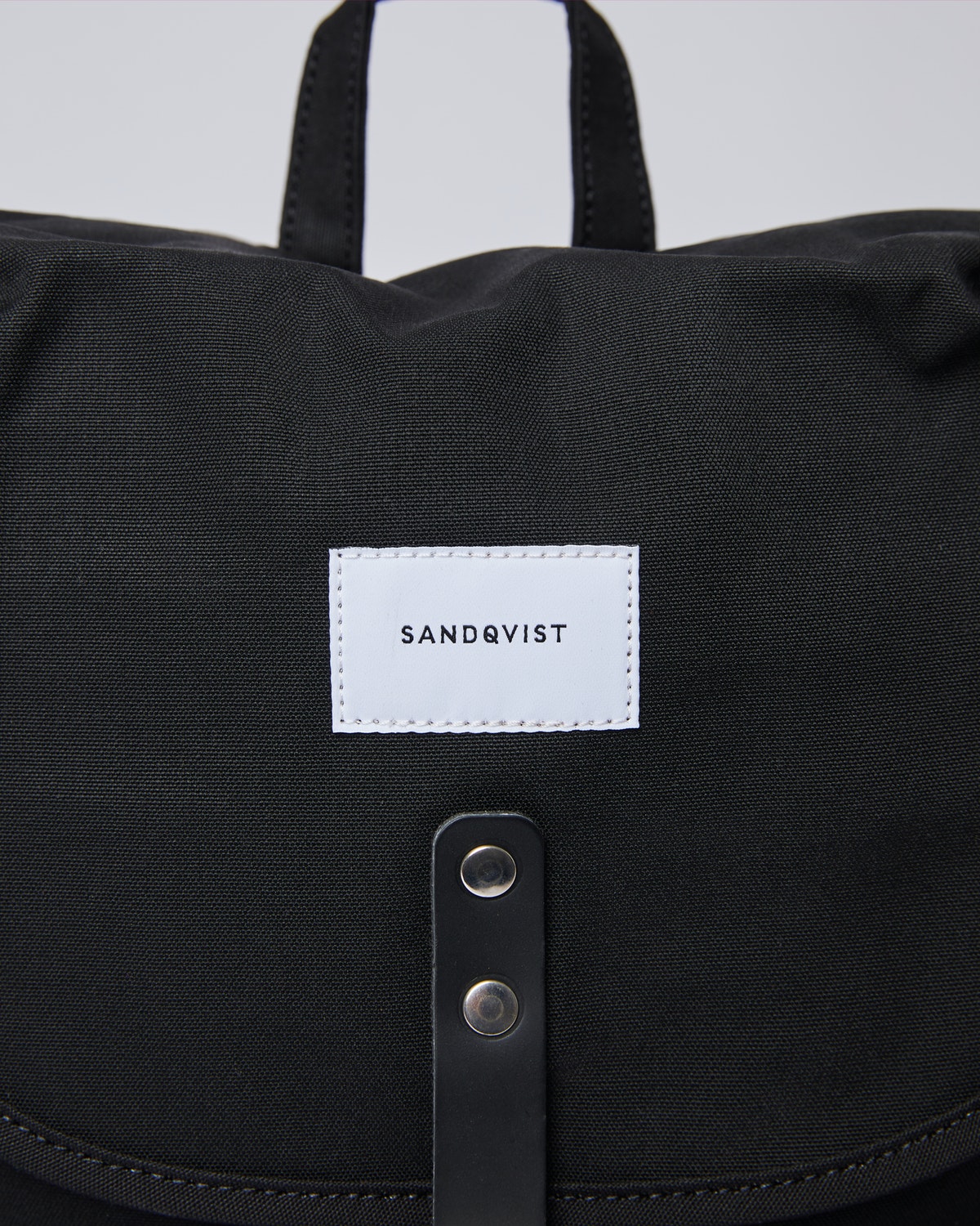Sac à dos en coton bio et matière recyclée | noir "Roald black"