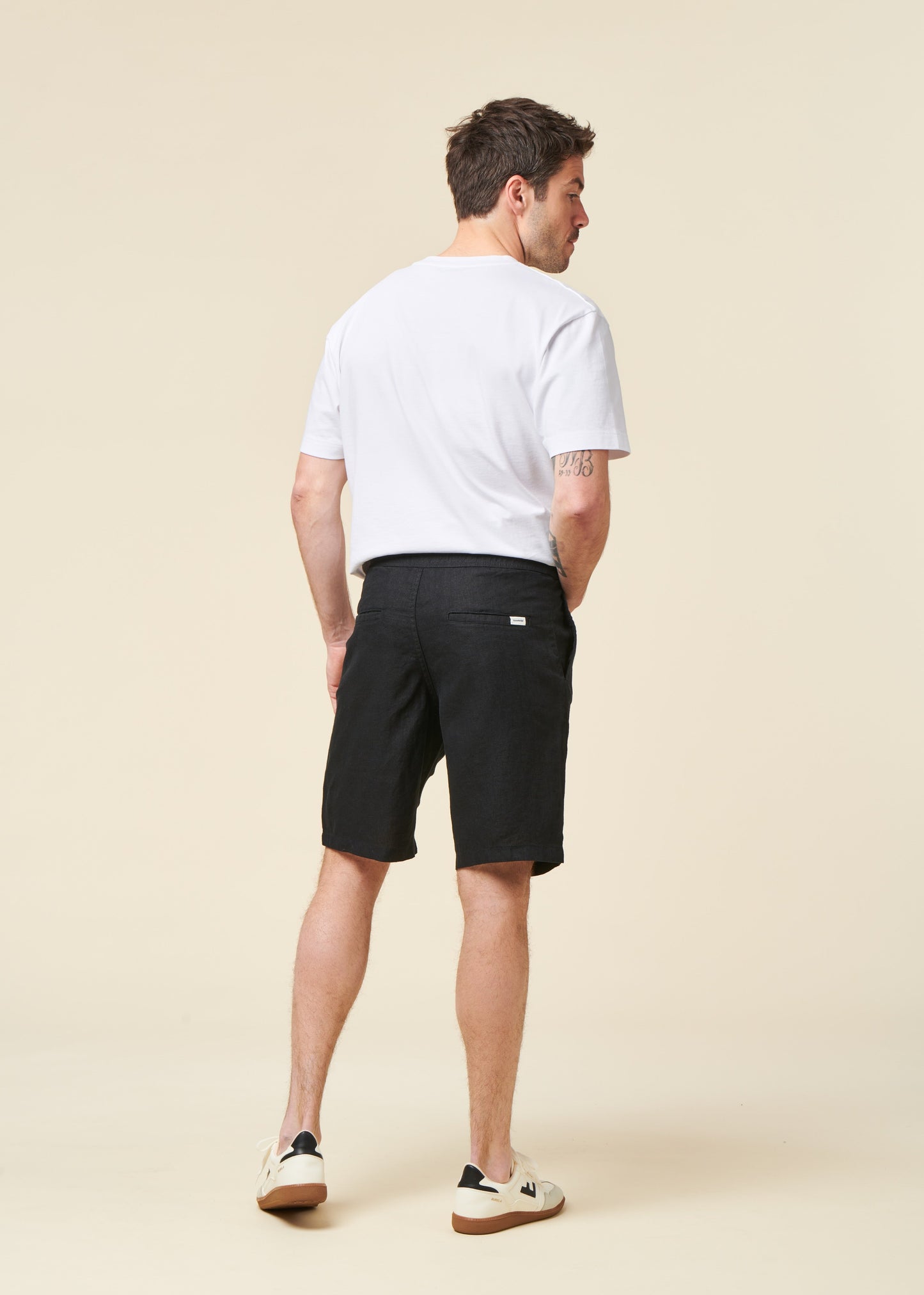 Short en lin bio | Black "fig loose linen shorts black jet"