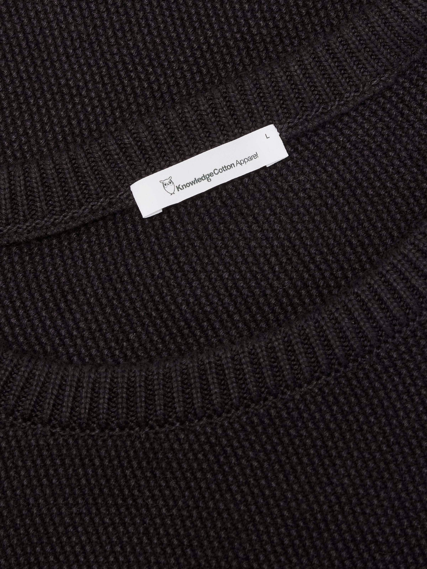Pull léger piqué noir en coton bio - FIELD pique badge black jet