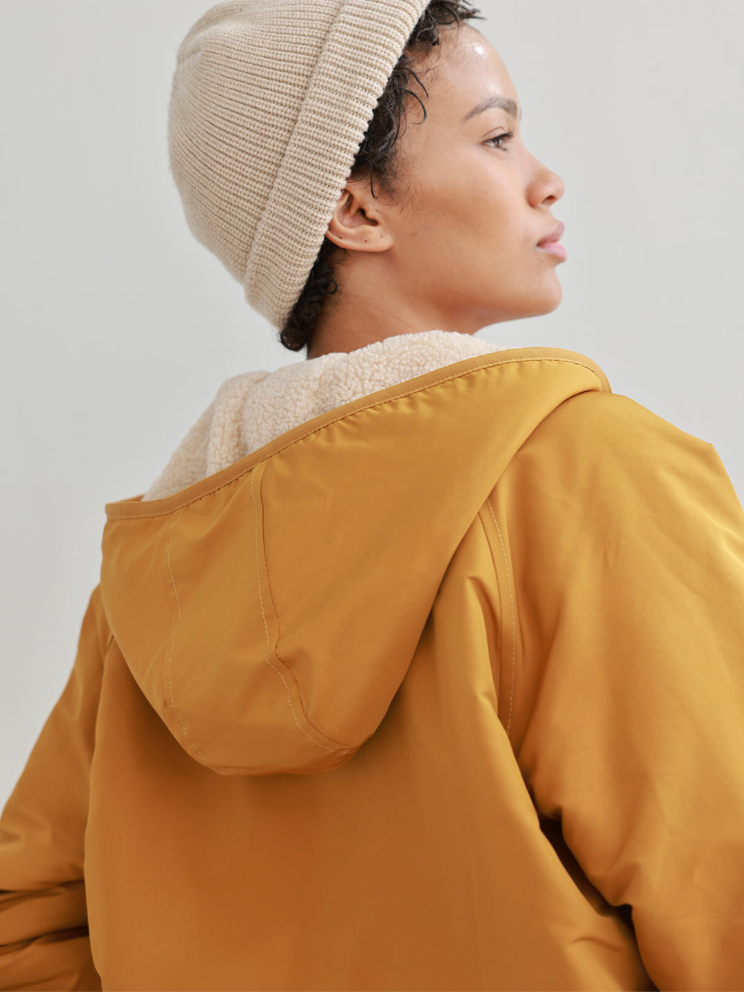 Manteau en matière recyclée | jaune "laurie technical hooded jacket mustard"