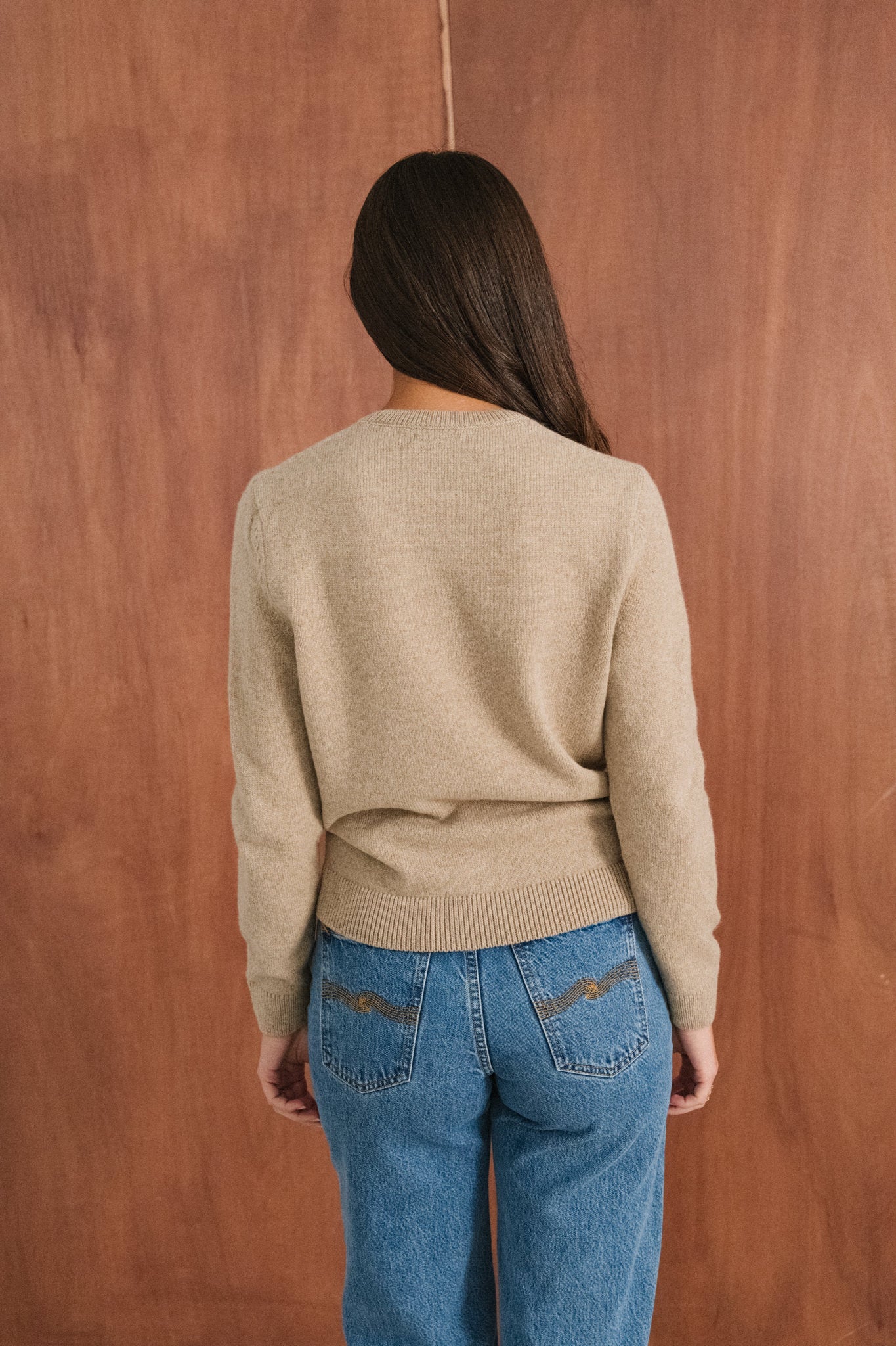 Pull droit en laine mérinos recyclée | beige