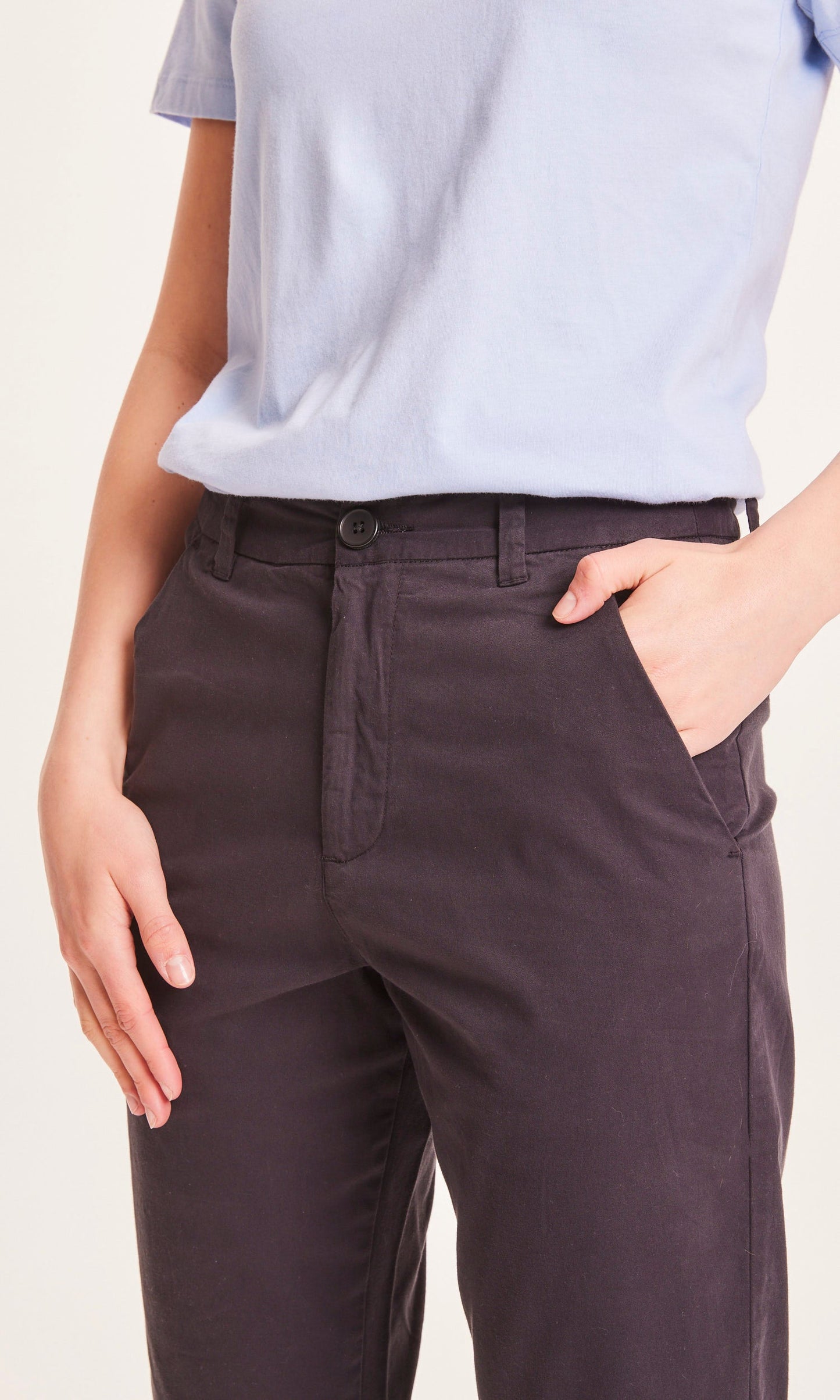 Chino noir en coton bio - Willow