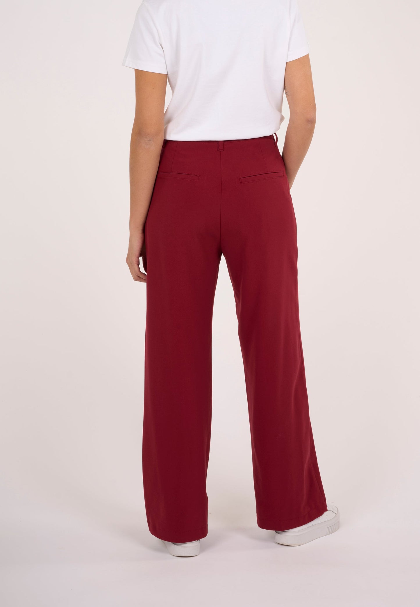 Pantalon à pinces ample rouge en coton bio - posey loose pant rhubarb