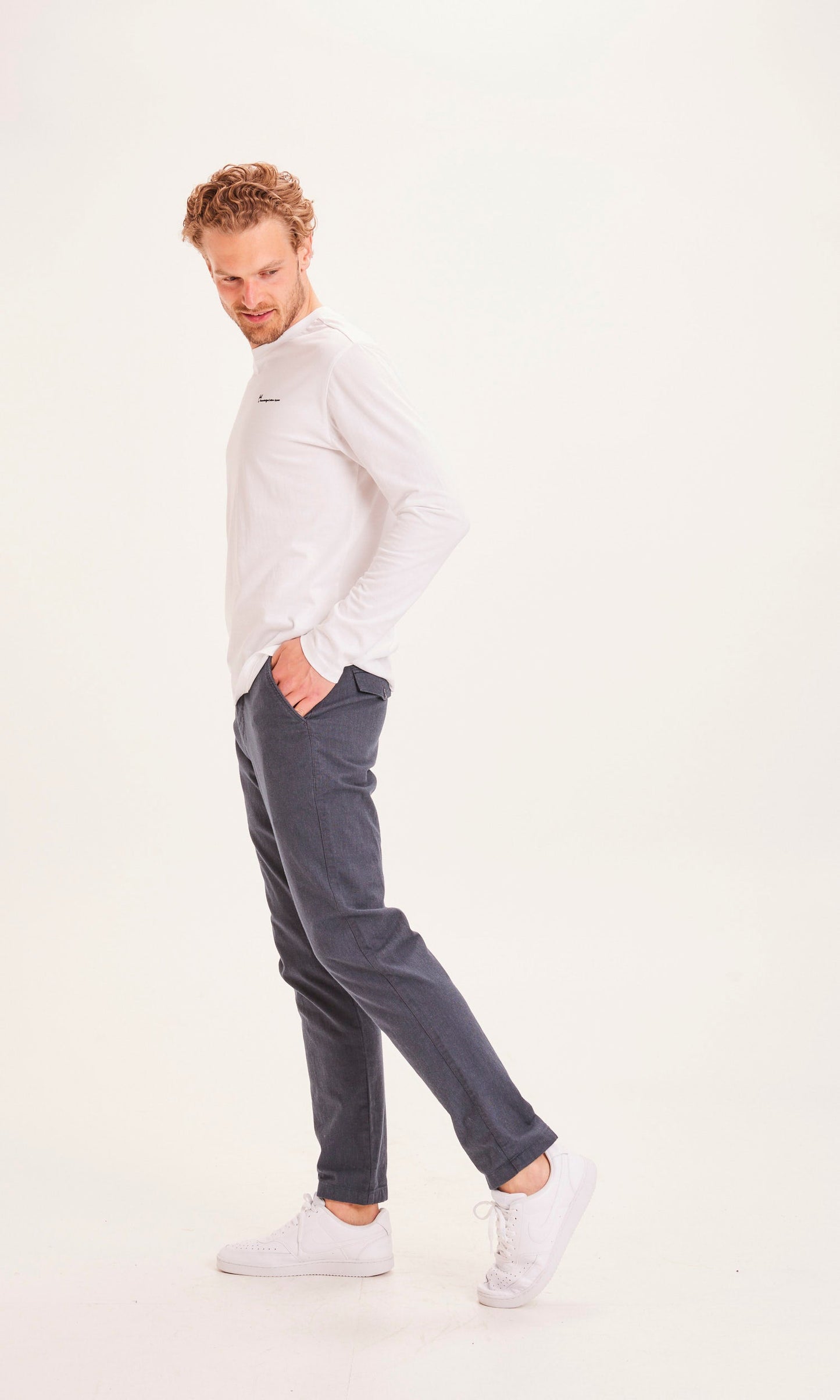Chino droit bleu nuit en flanelle de coton bio - chuck total eclipse