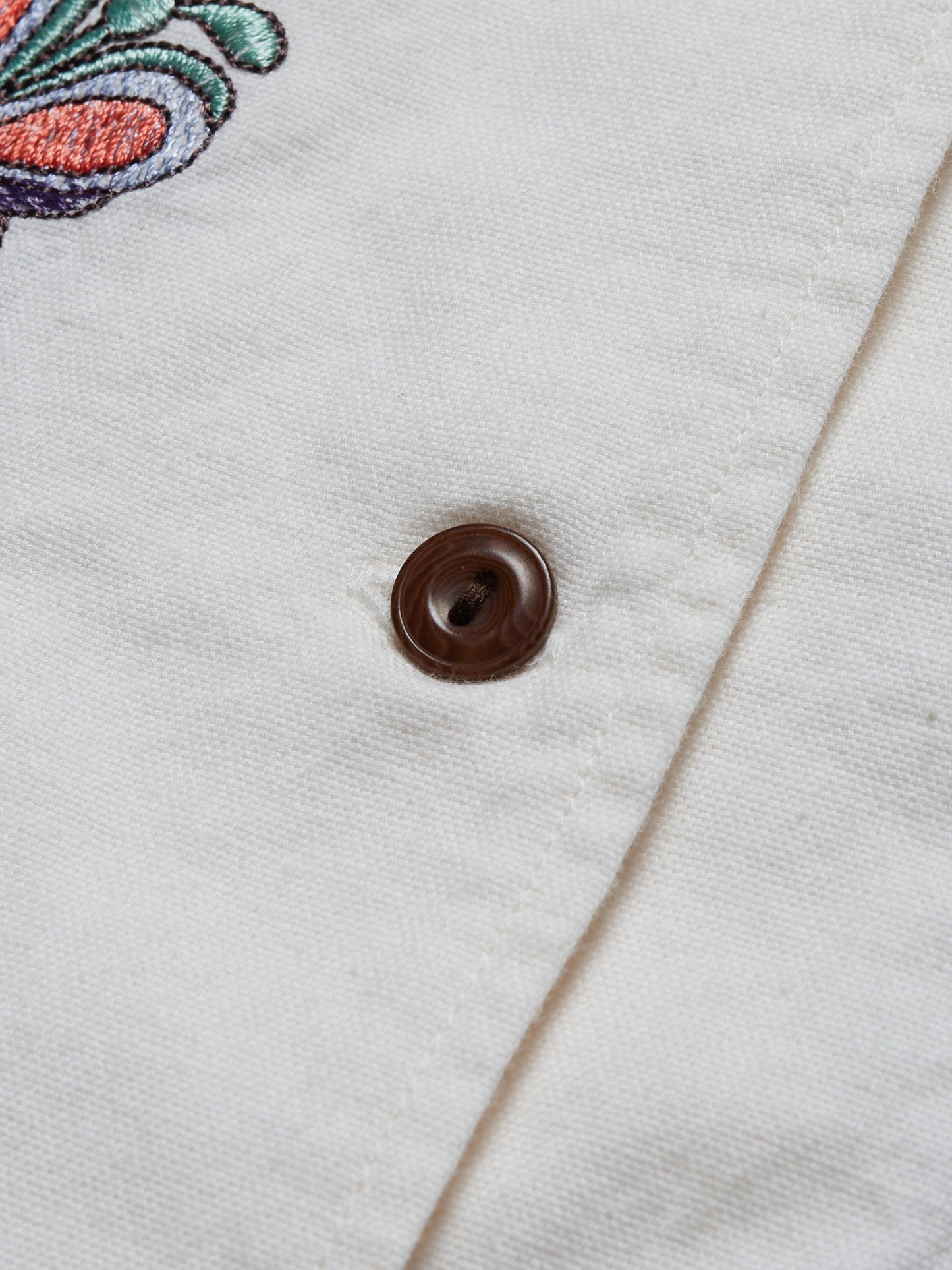 Chemisier manches courtes en coton bio | Blanc brodé "moa floral egg white"