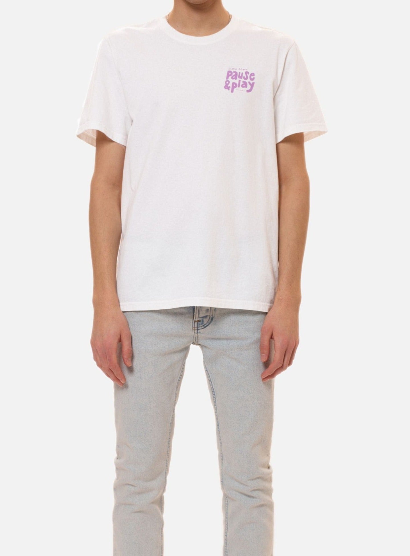 T-shirt blanc imprimé en coton bio - roy pause and play chalk white