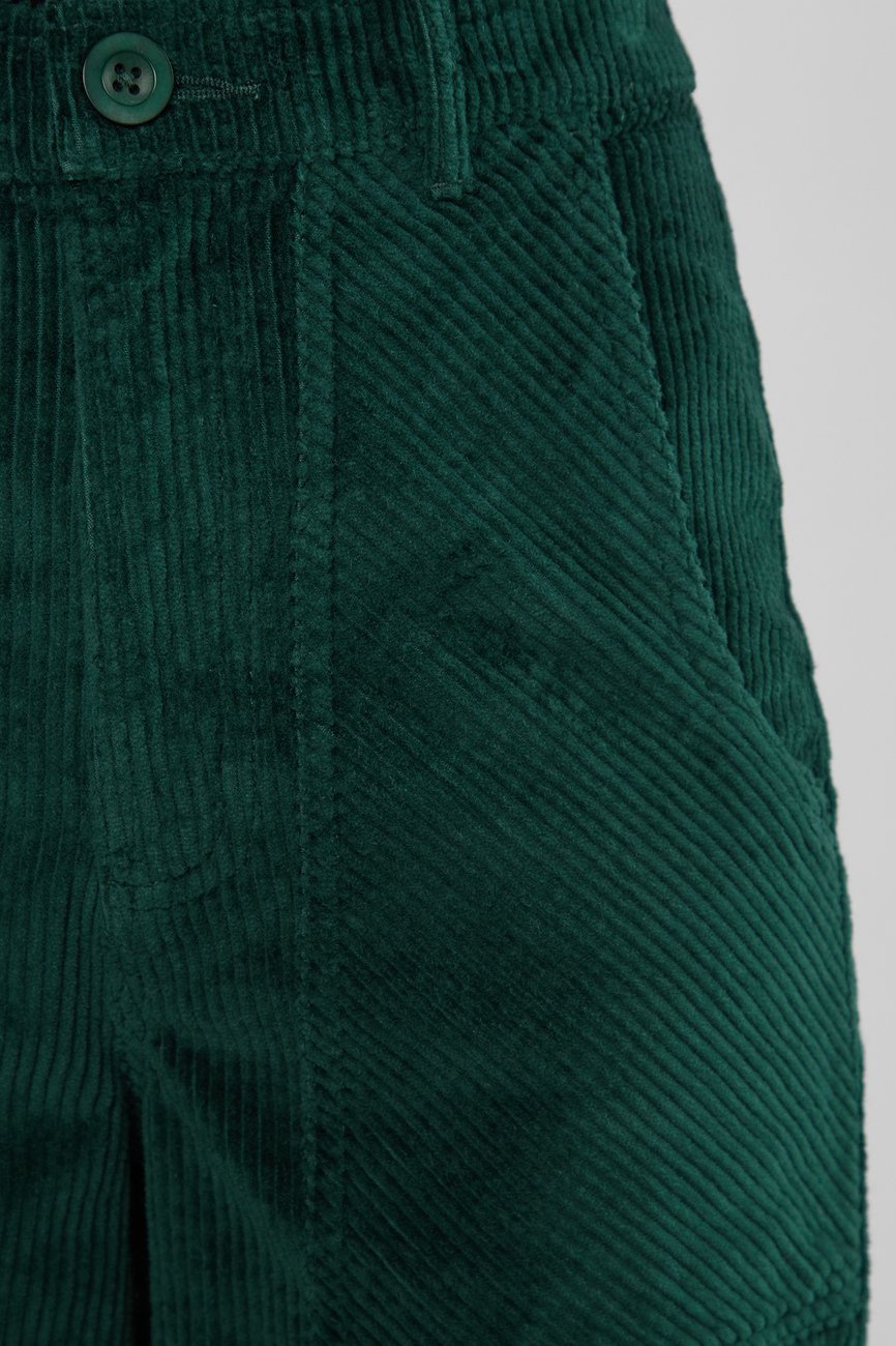 Pantalon ample velours en coton bio | vert sapin "workwear pants vara corduroy dark green"