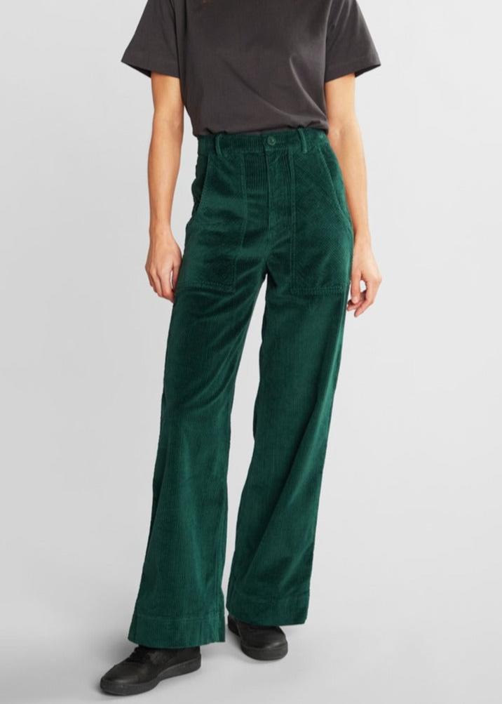 Pantalon ample velours en coton bio | vert sapin "workwear pants vara corduroy dark green"