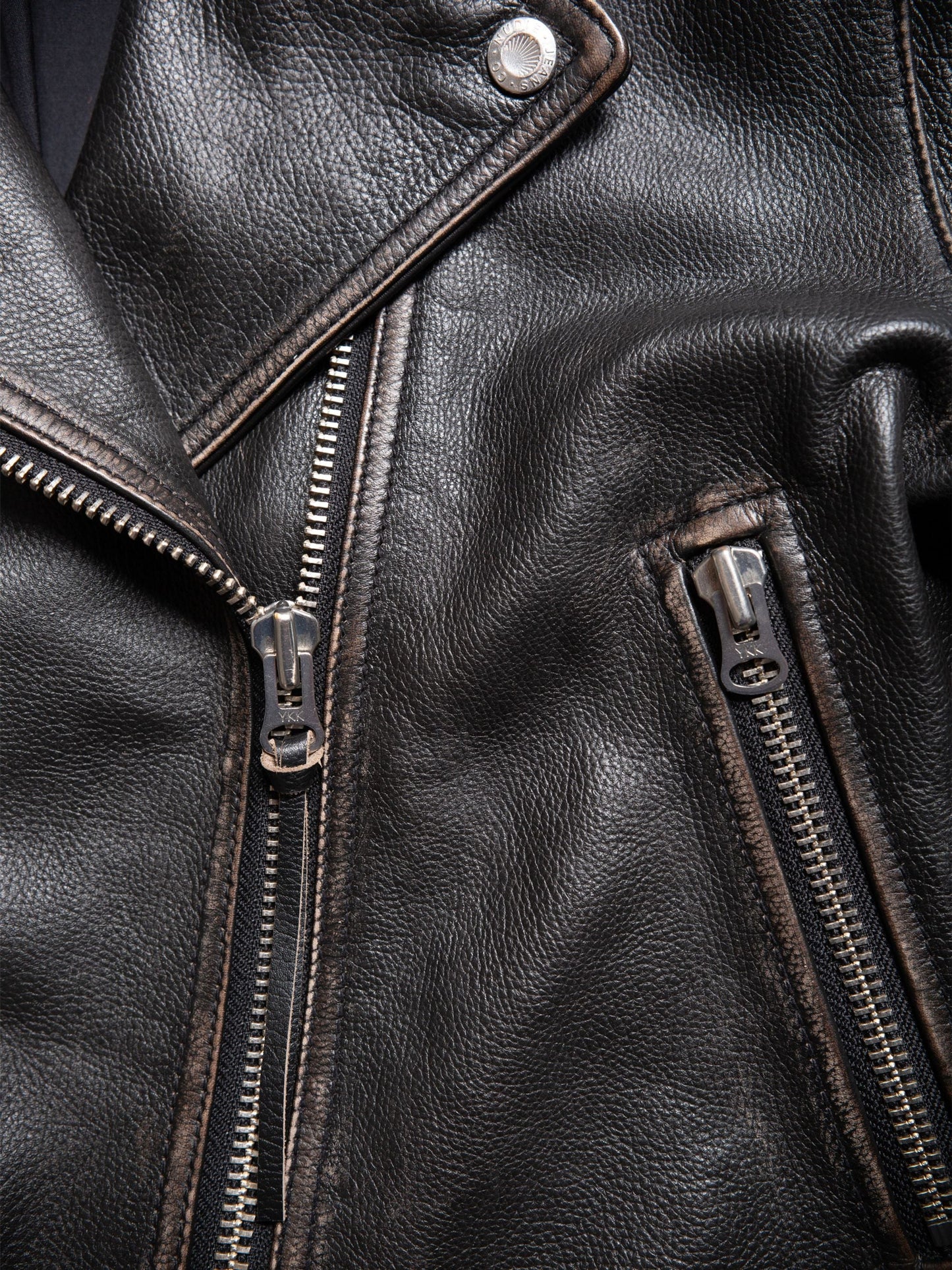 Veste en cuir tannage végétal |noir " Greta biker leather jacket"
