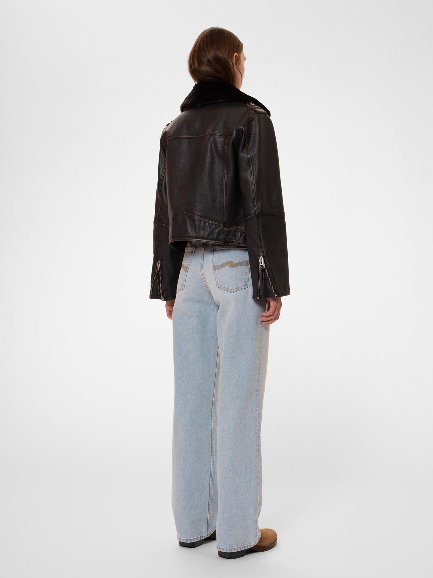 Veste en cuir tannage végétal |noir " Greta biker leather jacket"