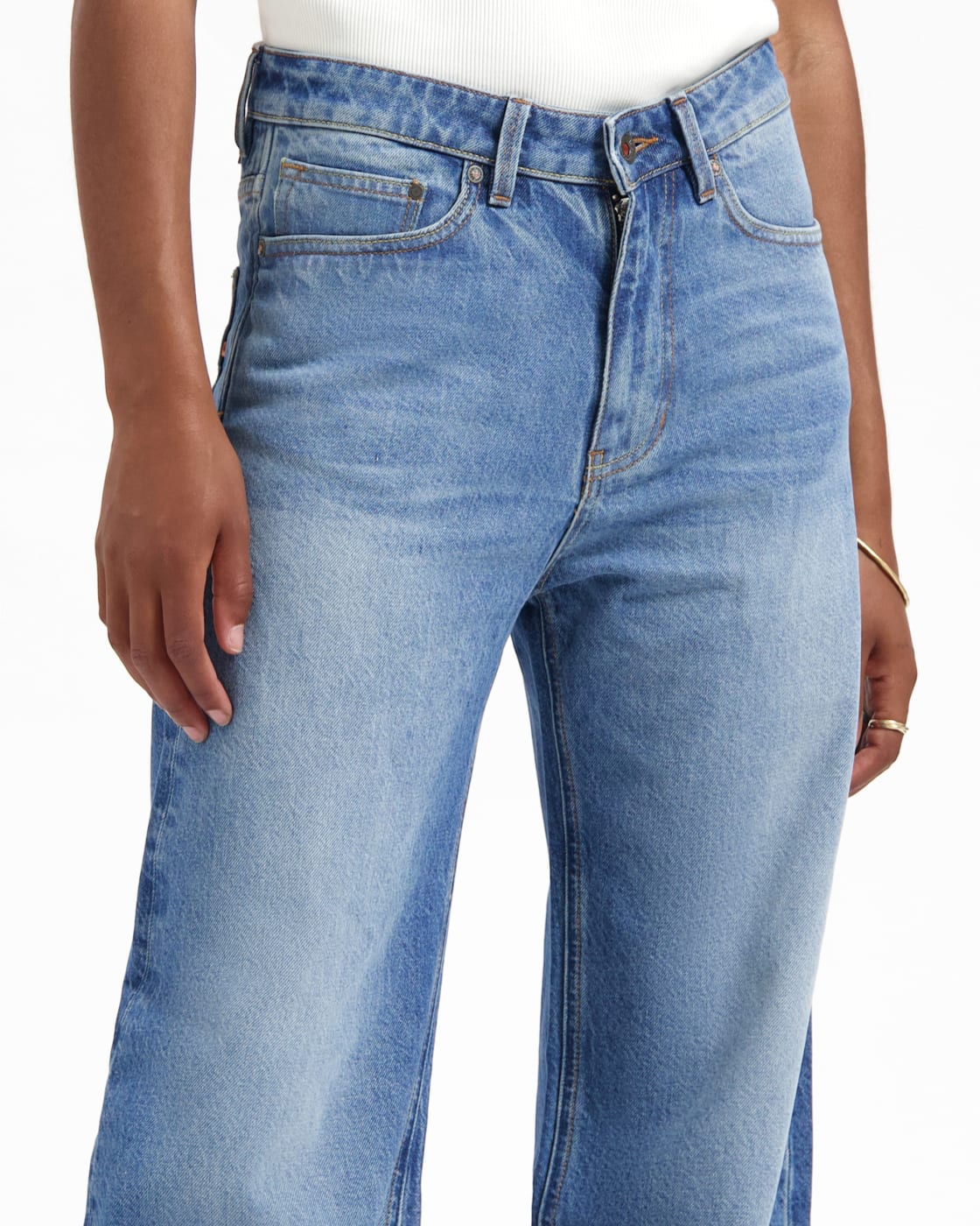 Jean évasé en coton bio et recyclé | bleu "harper loose flare rosebowl blue"