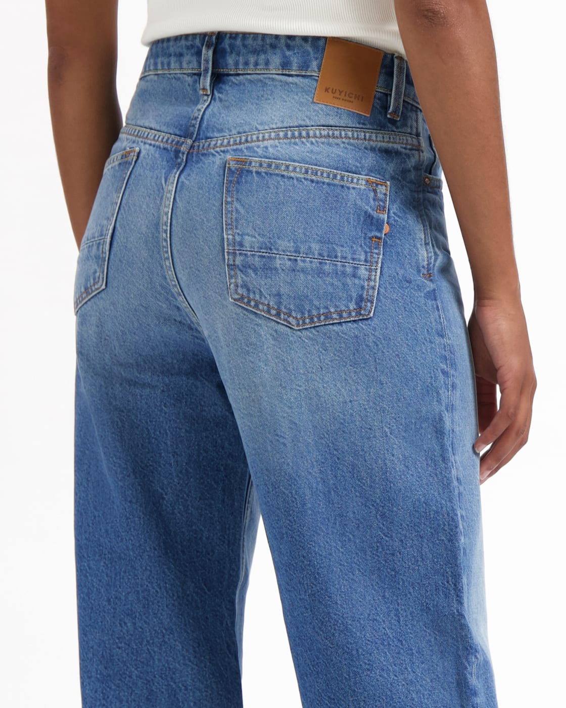 Jean évasé en coton bio et recyclé | bleu "harper loose flare rosebowl blue"