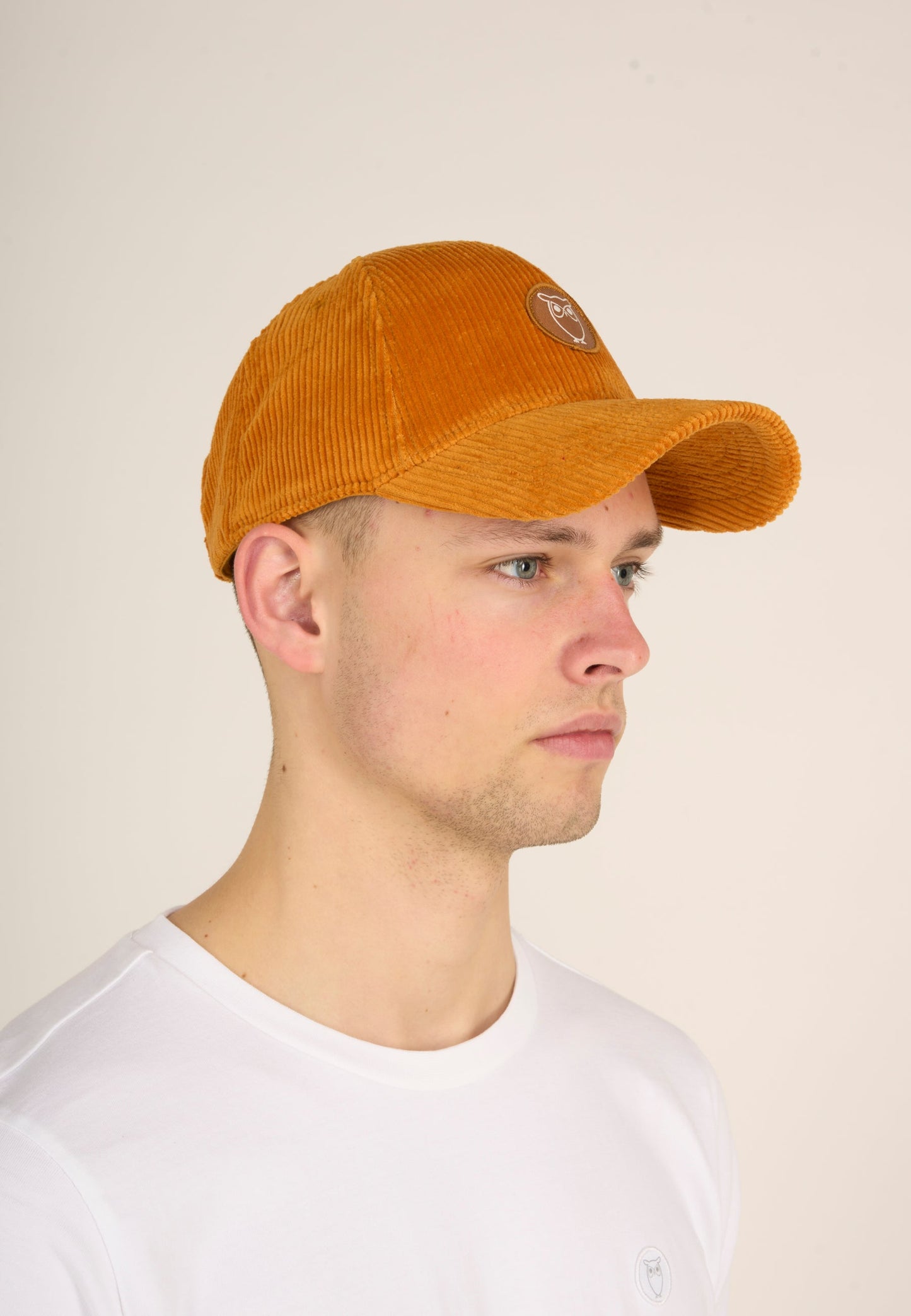 Casquette orange en velours de coton bio - 8 wales corduroy cap desert sun