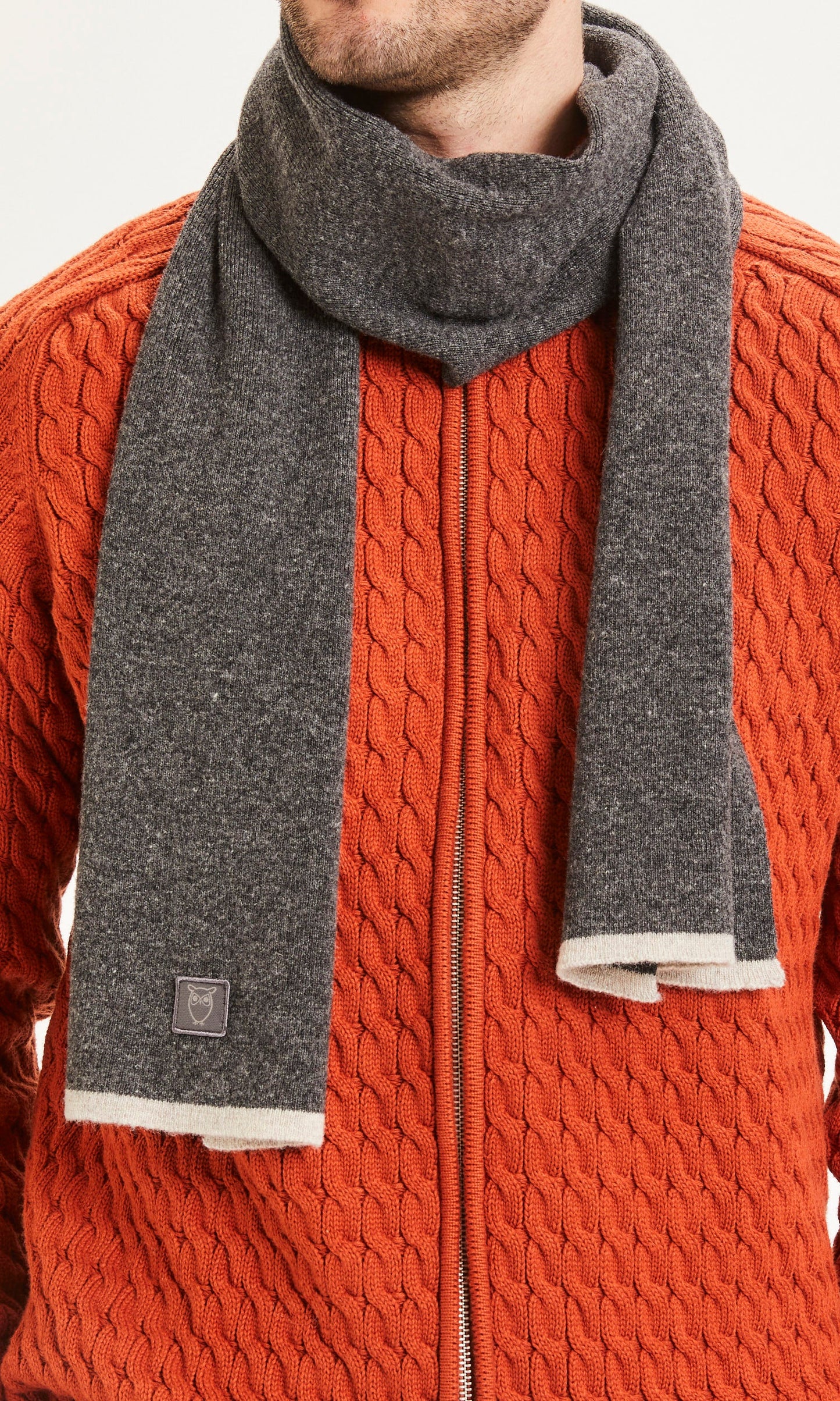Echarpe grise en laine bio - JUNIPER ribbing scarf with contrast dark grey melange