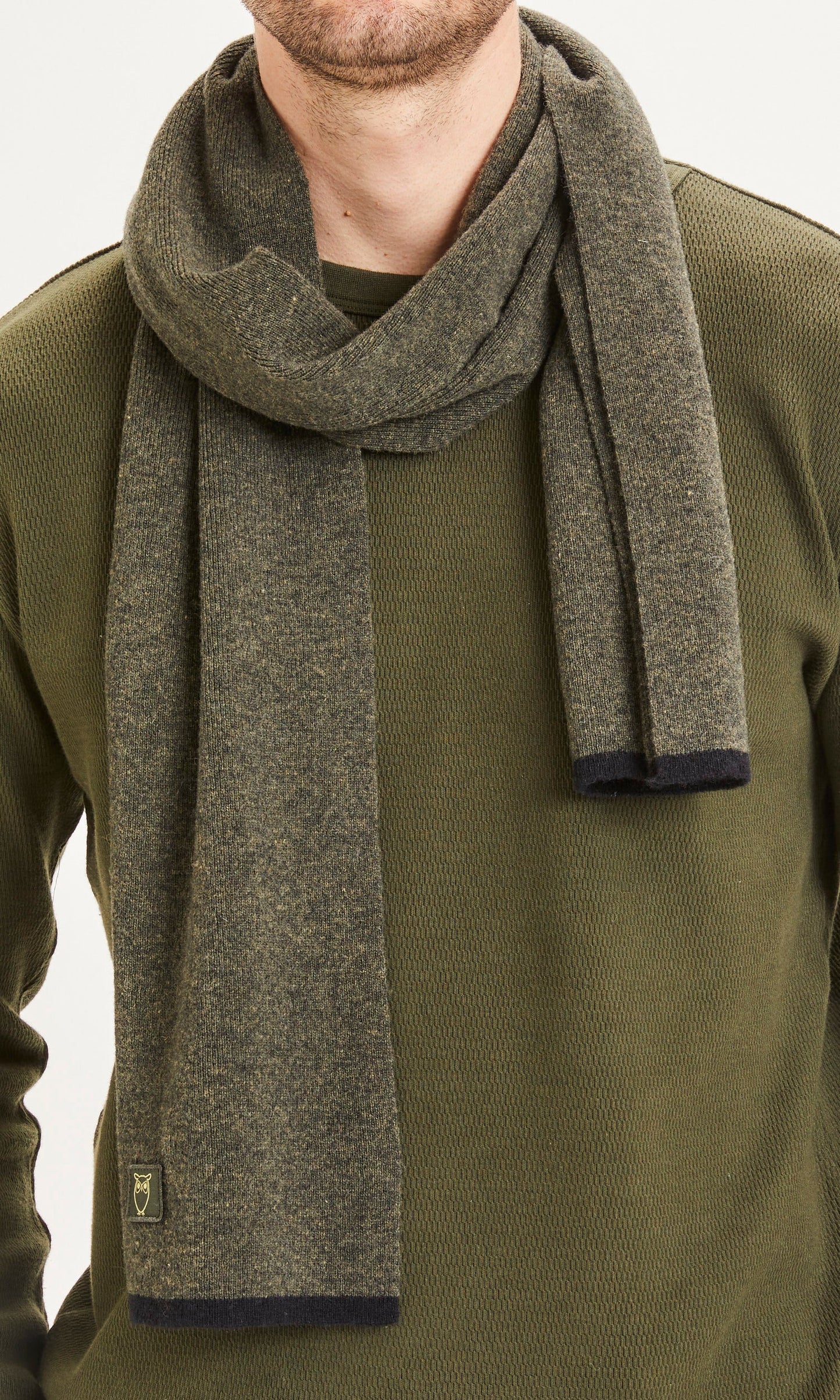 Echarpe verte en laine bio - JUNIPER ribbing scarf with contrast forrest night
