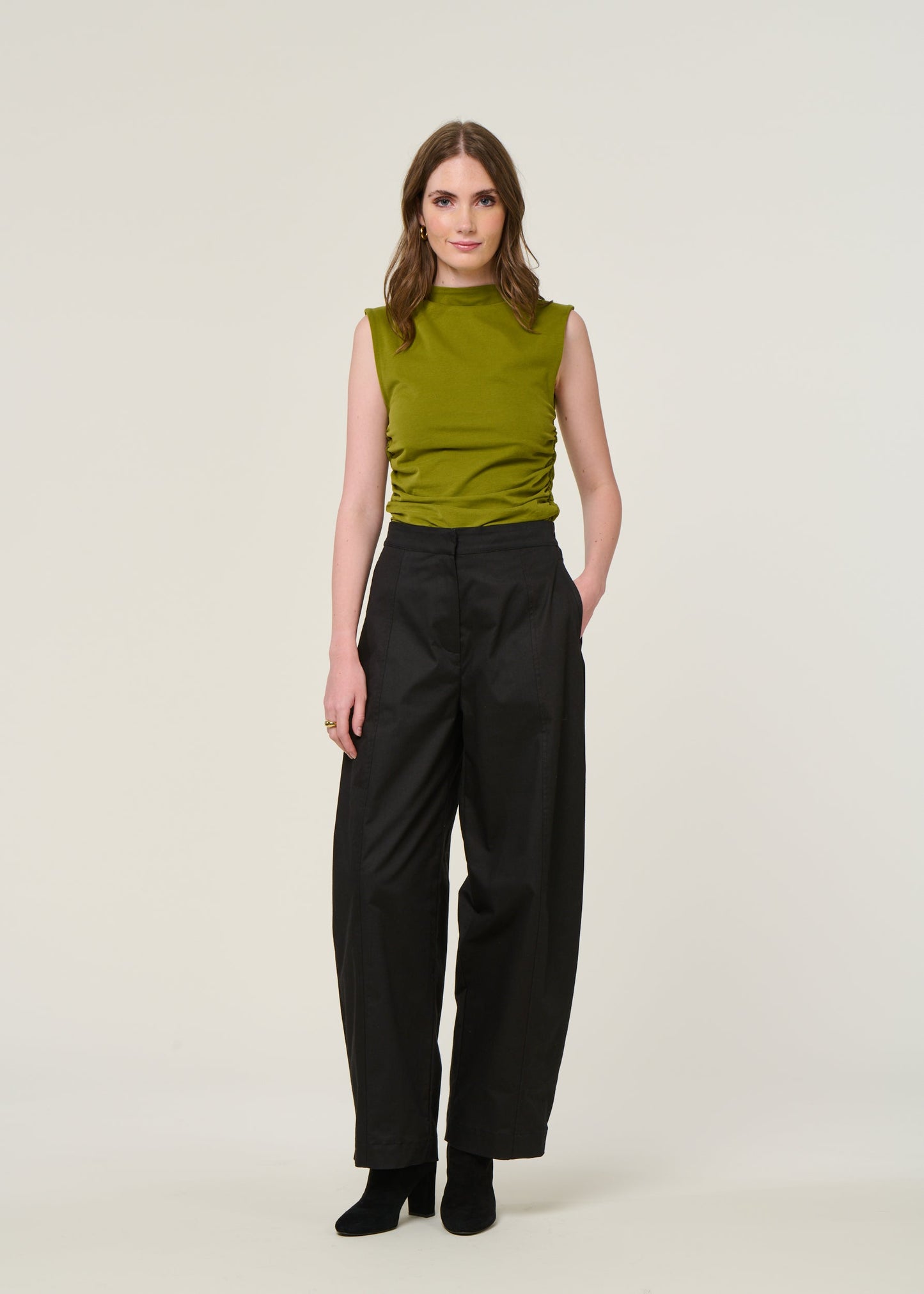 Pantalon ballon en coton bio | noir "yauri - black"