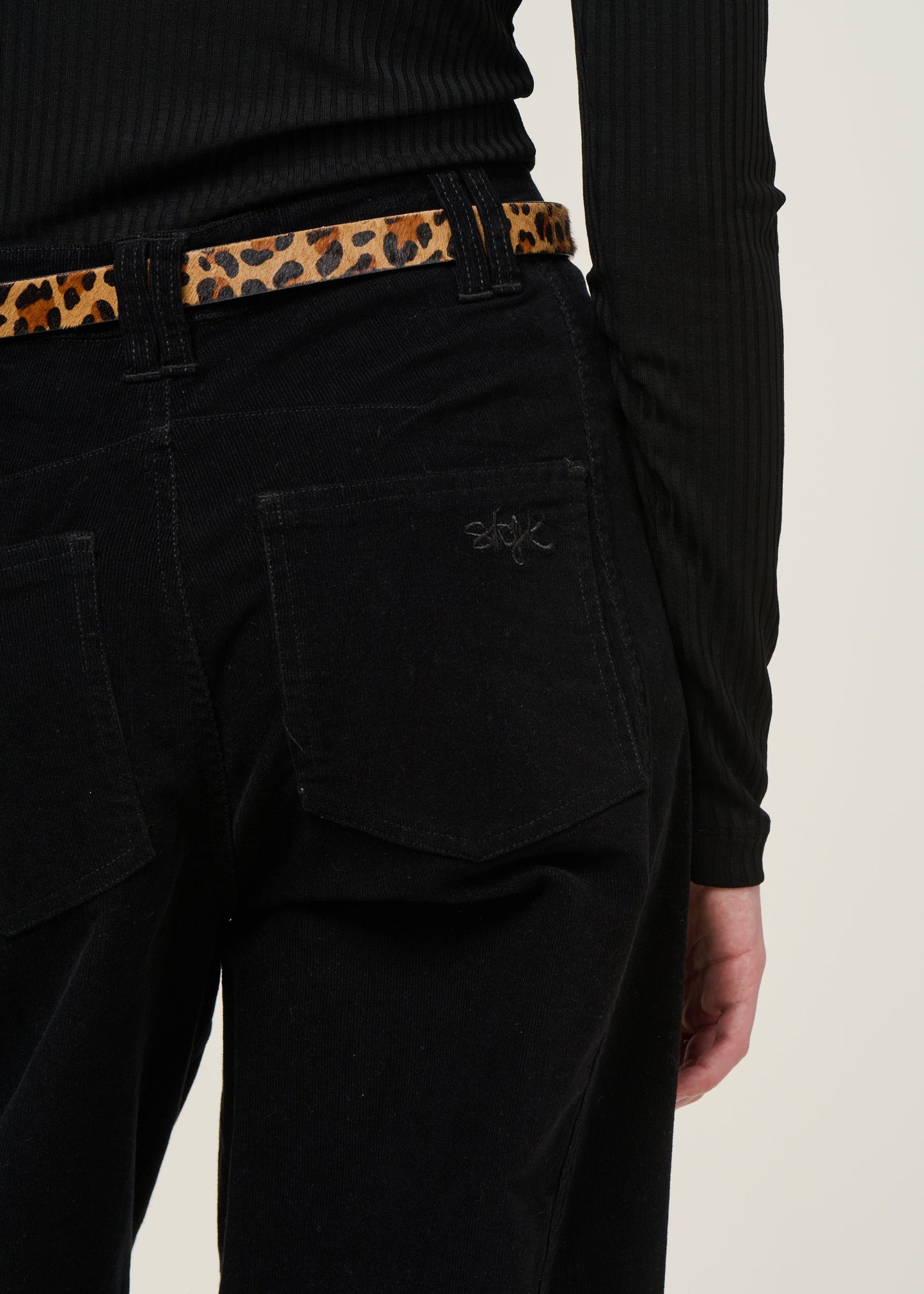 Pantalon ballon velours en coton bio | noir "narkue"