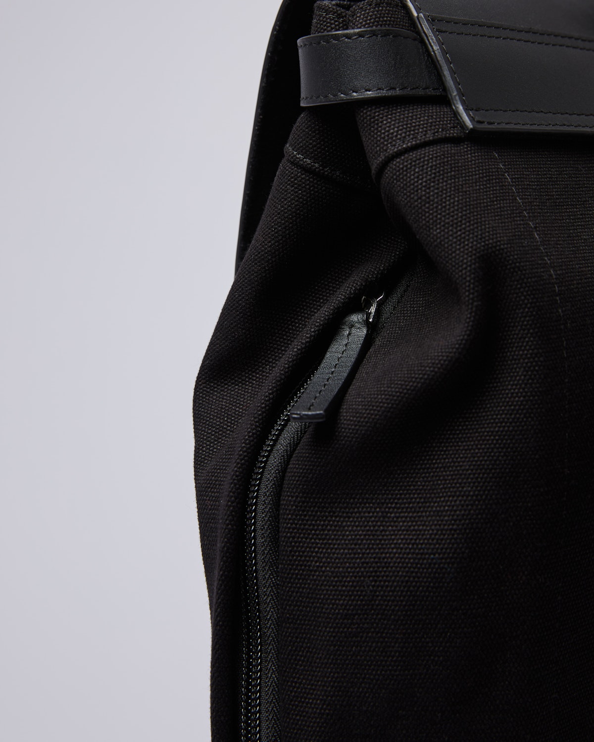 Sac à dos en coton bio | noir "hege black with black leather"