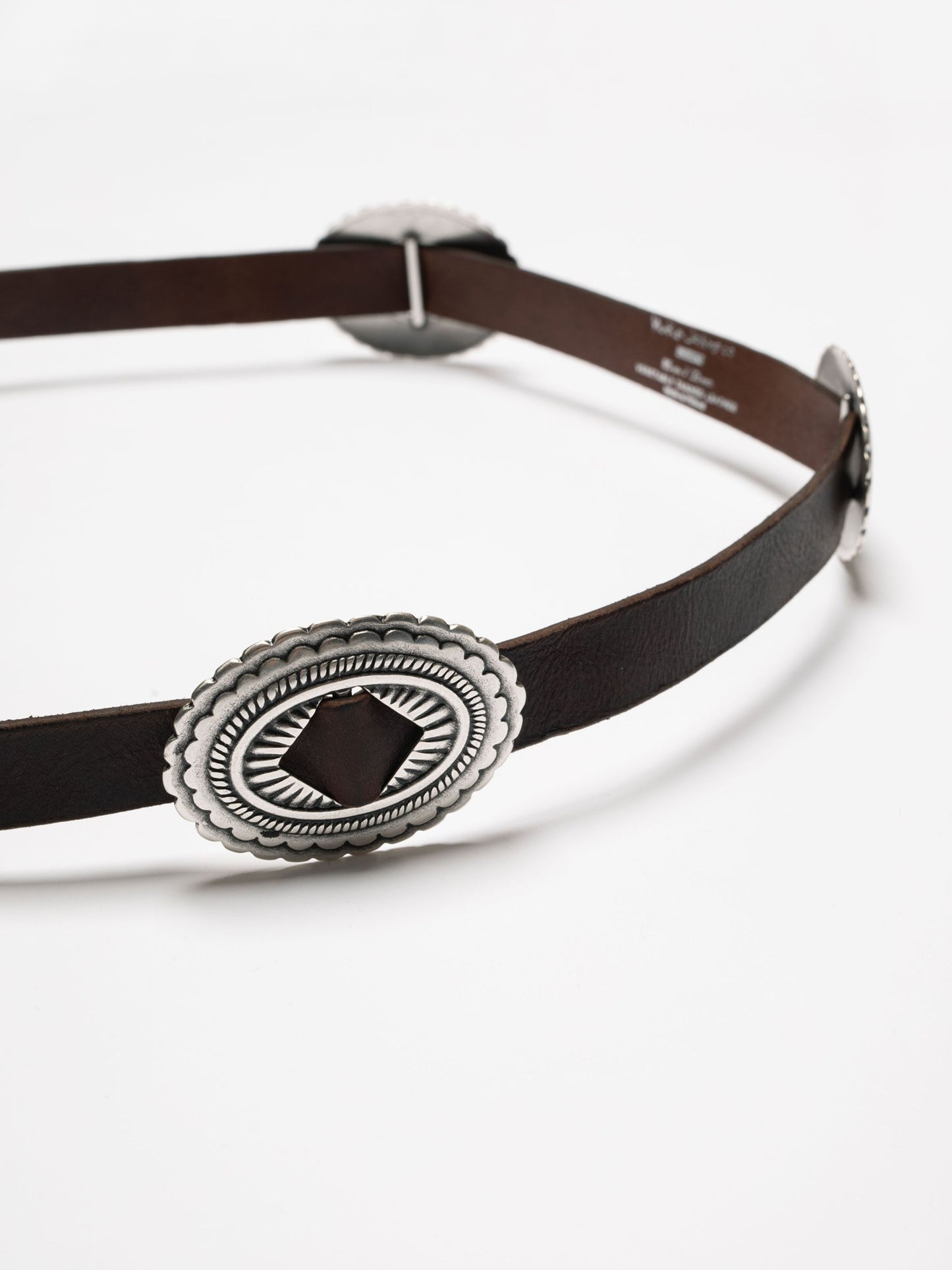 Ceinture en cuir au tannage végétal | marron "Western concho silver belt dark brown"