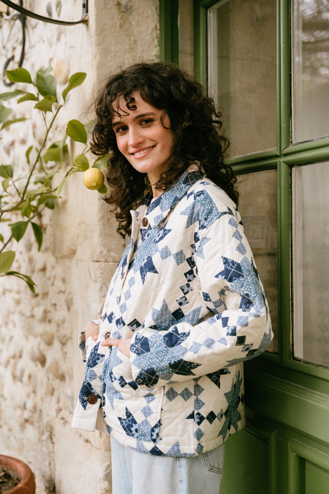 Veste matelassée en coton bio | bleu et beige "signe quilted cotton jacket offwhiteblue"