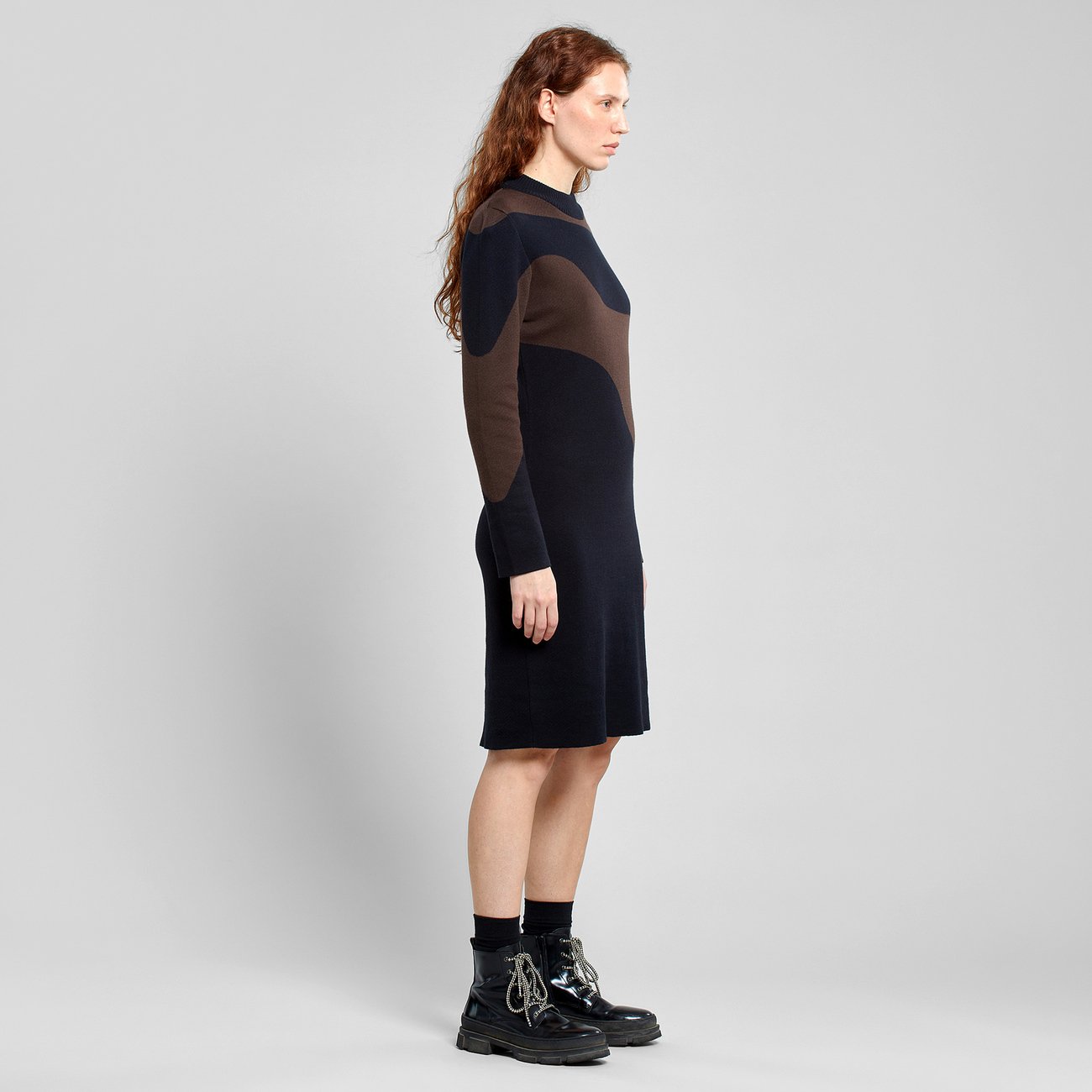Robe midi en tricot de coton bio | Bicolore "dress lo flowy blocks black/coffee brown"