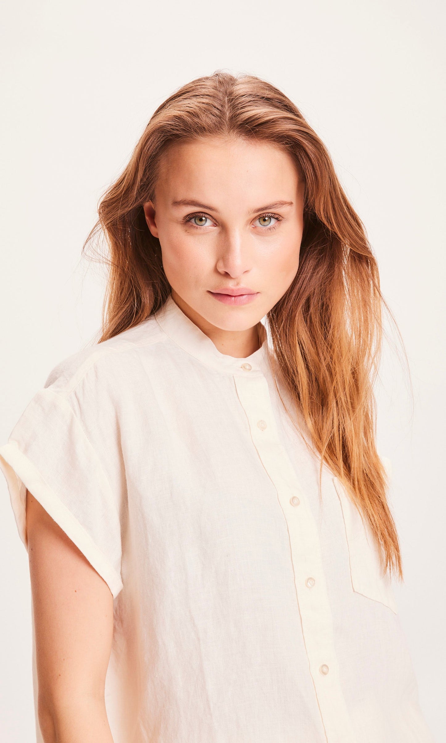 Chemise fluide blanc cassé en lin bio - Aster buttercream