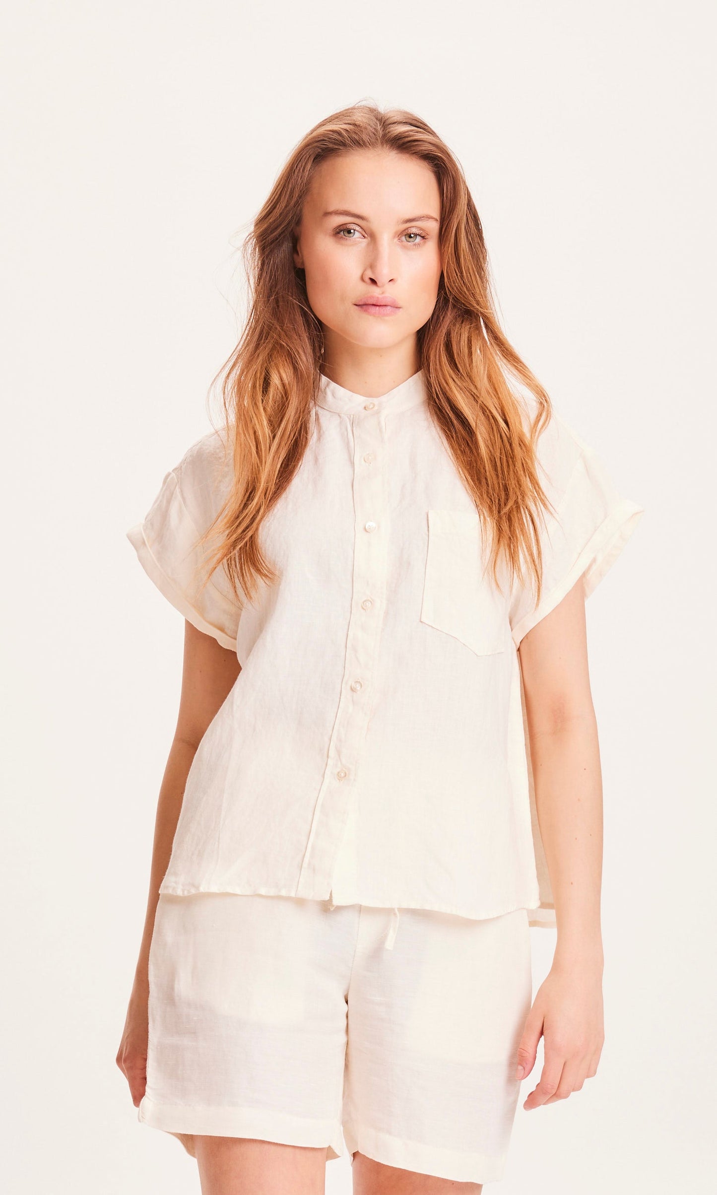 Chemise fluide blanc cassé en lin bio - Aster buttercream