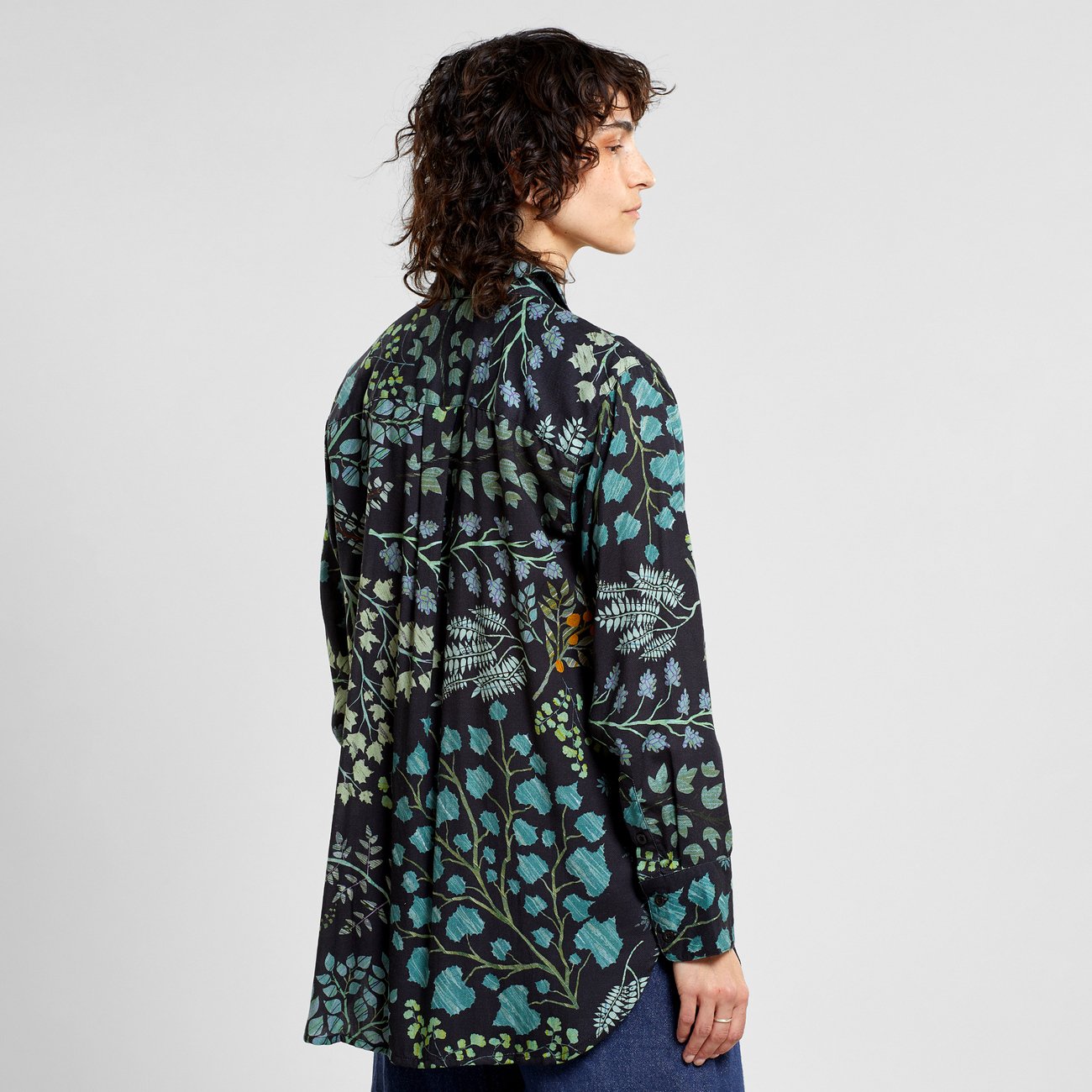 Chemise en tencel | Motifs floraux "shirt kosta botanical quilt black"