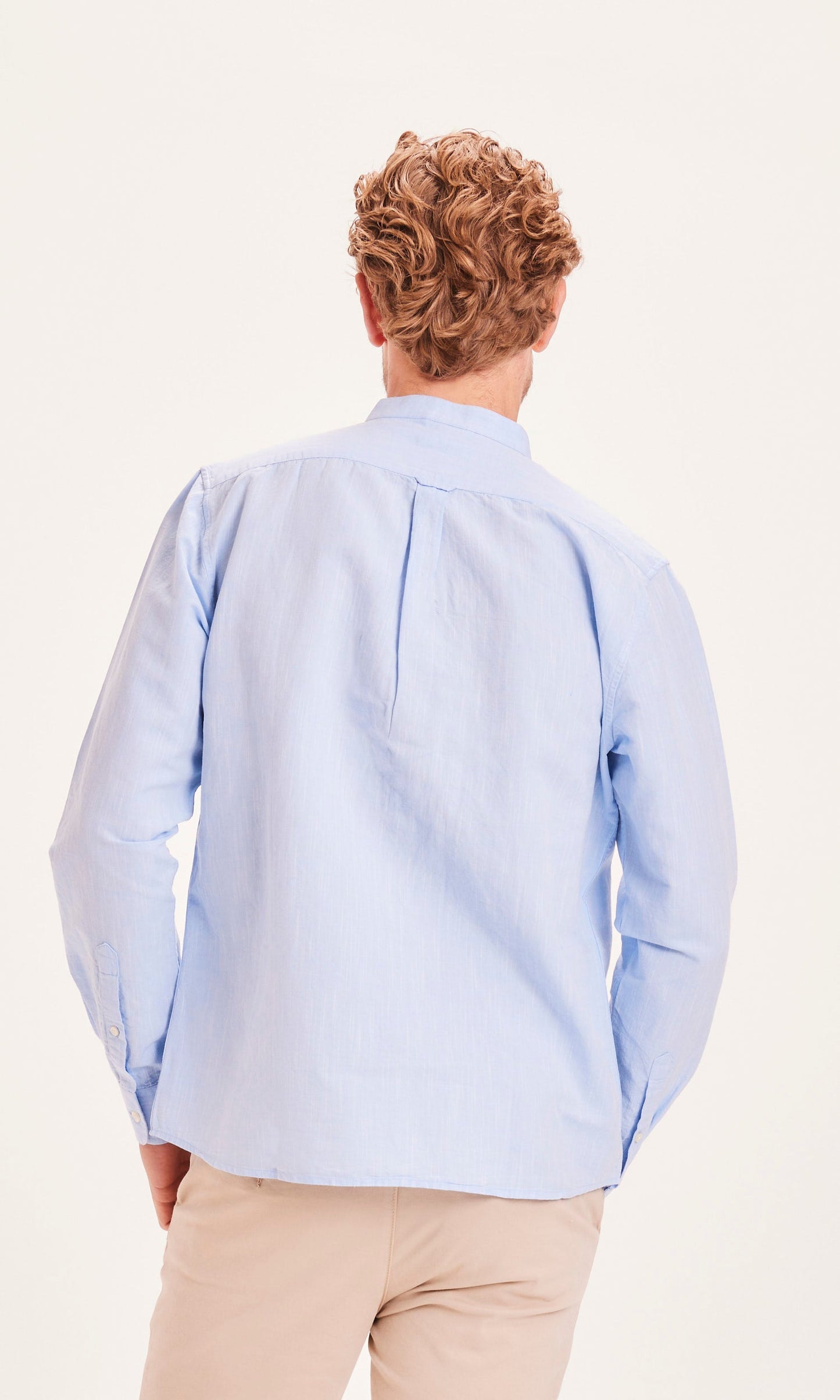 Chemise col mao bleu ciel en coton bio et lin - Larch skyway