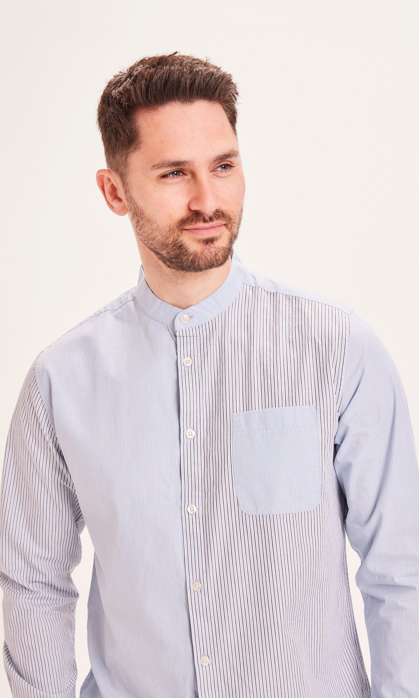 Chemise col mao bleu rayée en coton bio - ELDER striped stand collar shirt blue fog