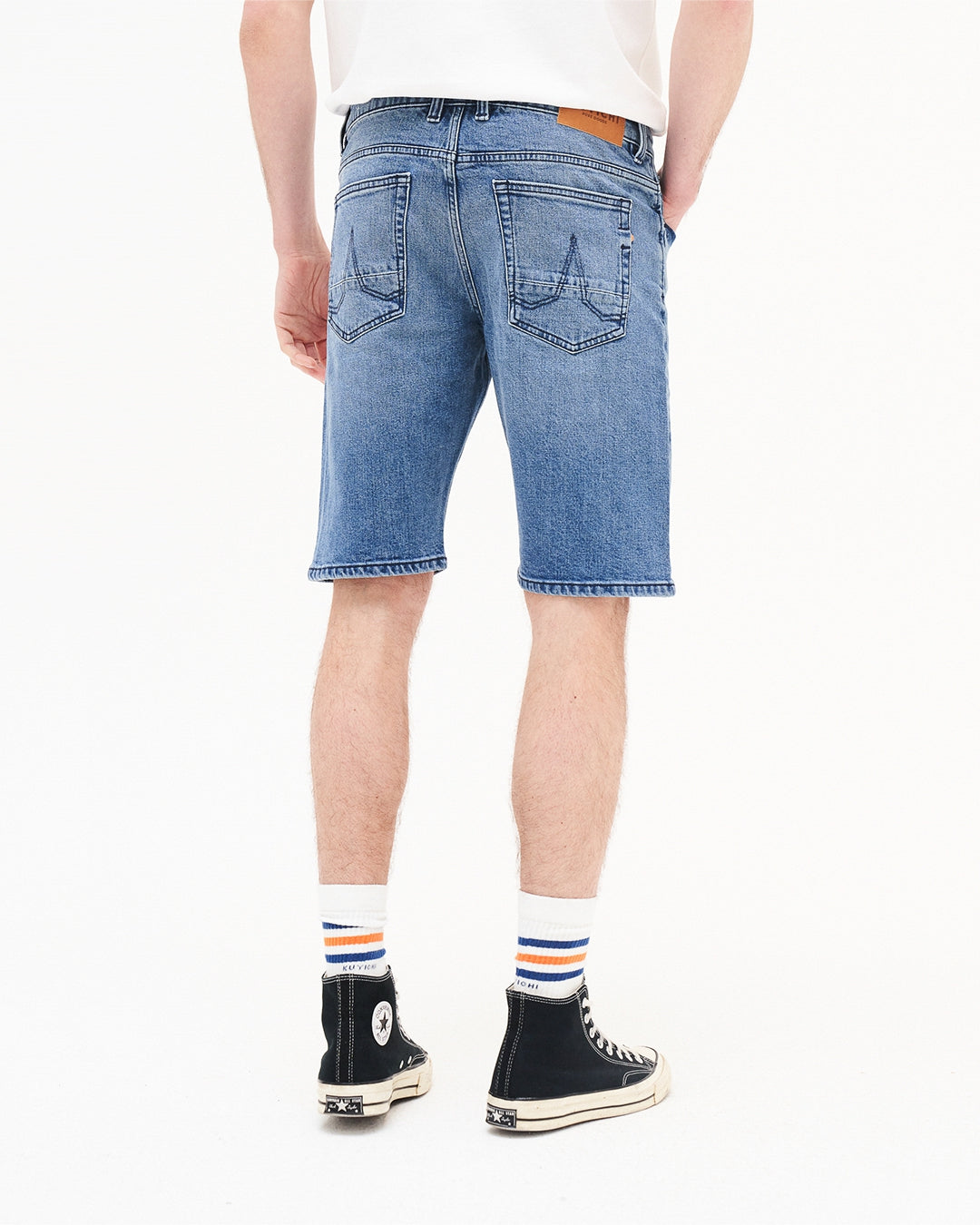 Short en jean en coton bio | Bleu délavé "jeff denim short light blue"