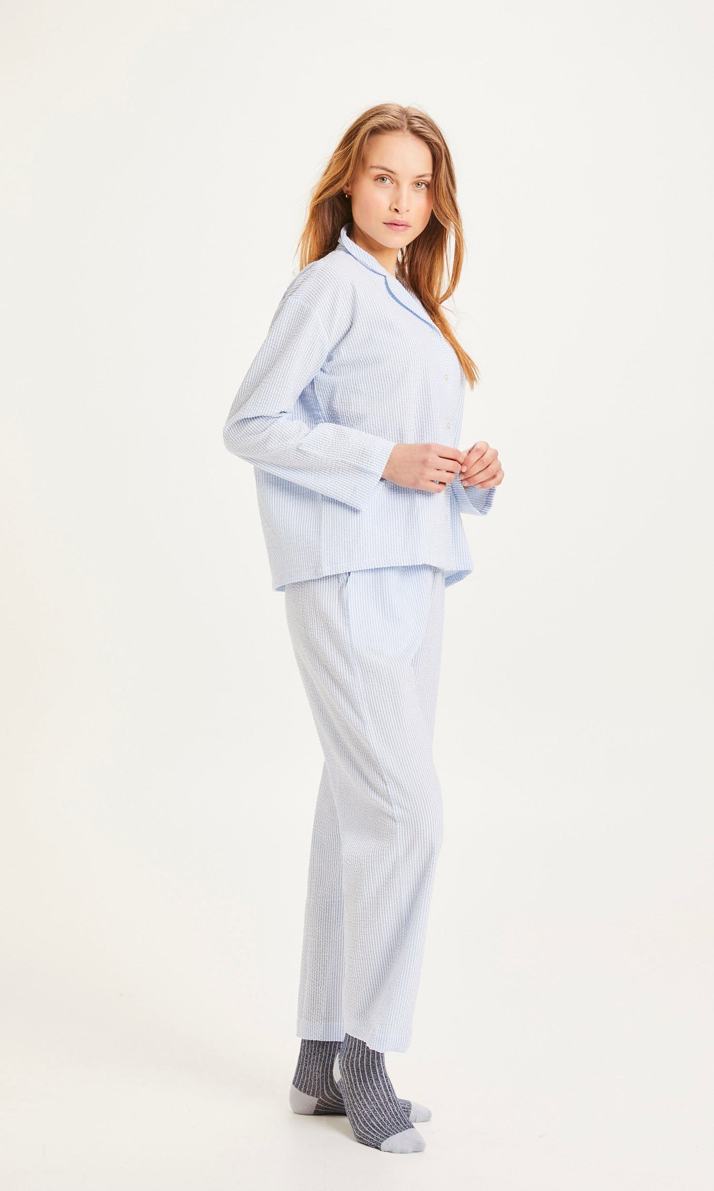 Ensemble de pyjama rayé bleu clair en coton bio - blue fog