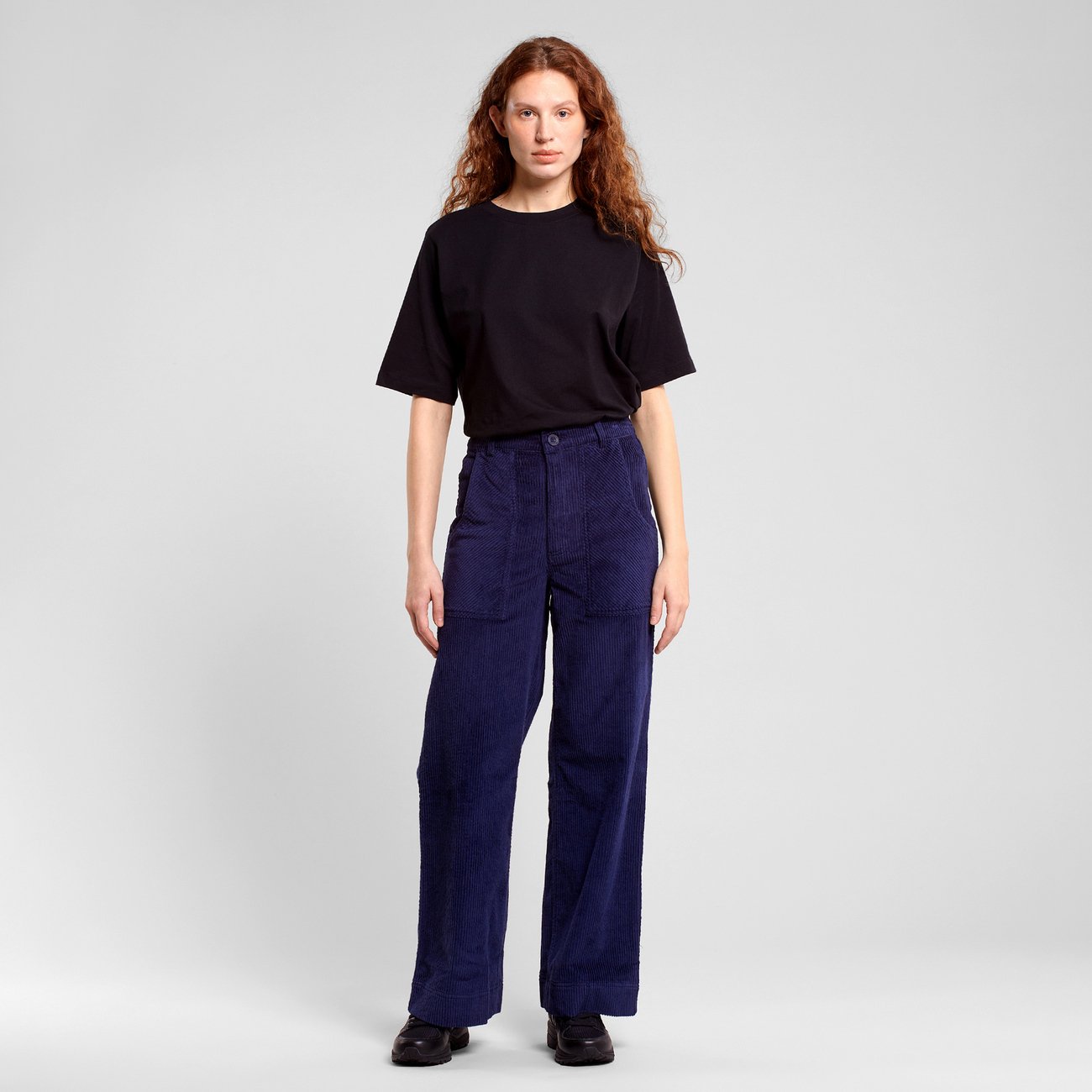 Pantalon velours en coton bio | Bleu marine "workwear pants vara corduroy navy black iris"