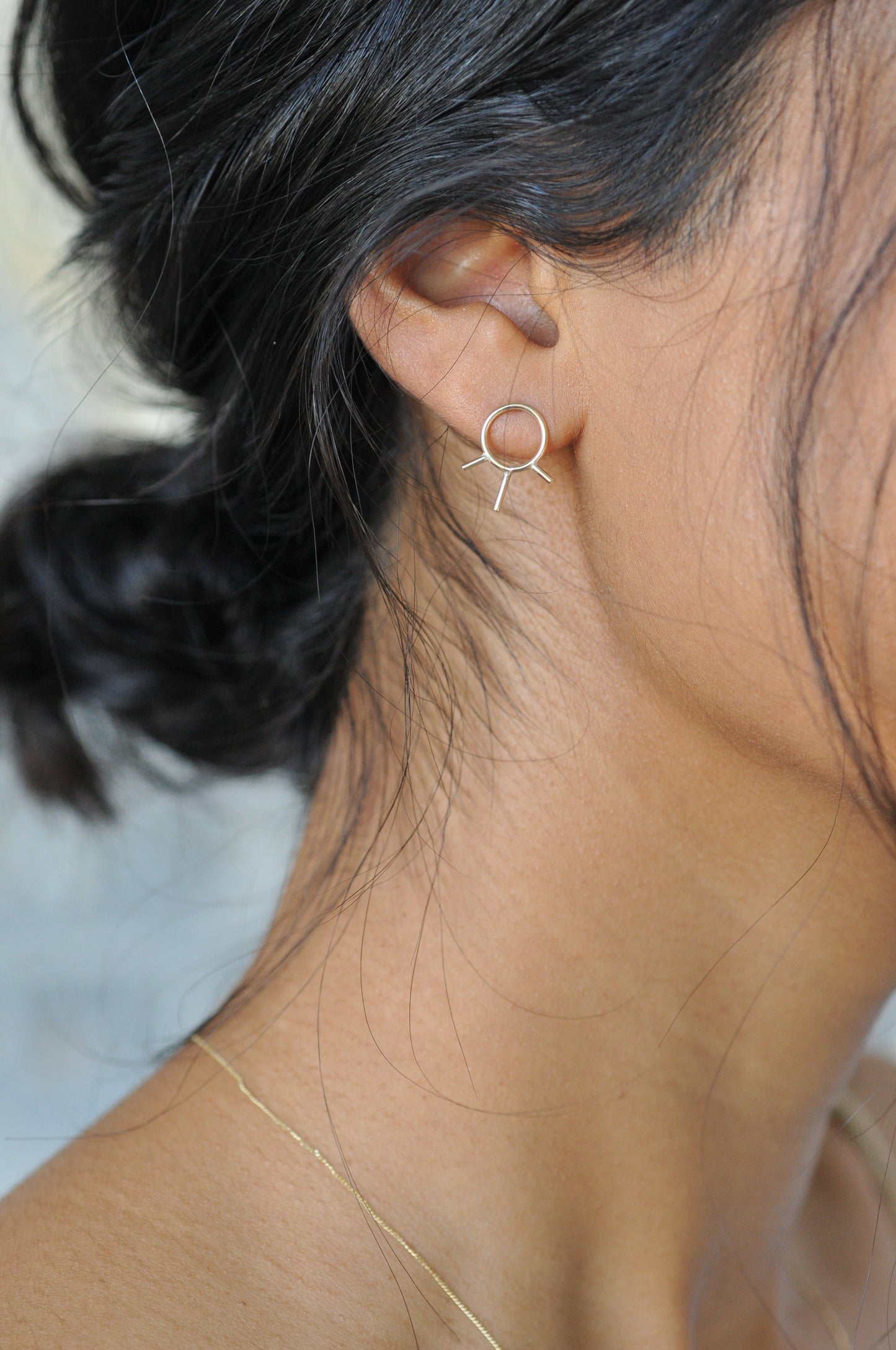 Boucles d'oreilles petit anneau en or recyclé 9ct - Dainty Sun Ray