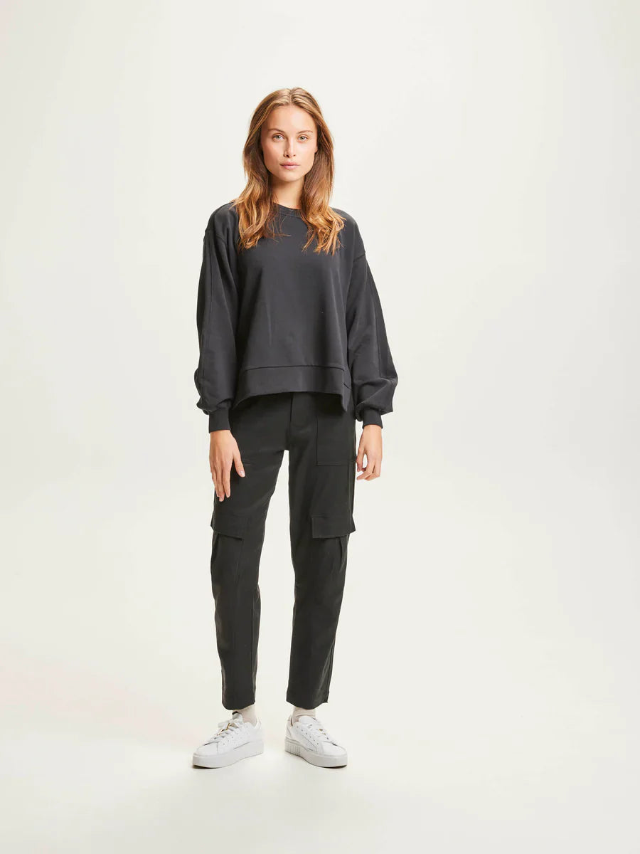 Sweat oversize noir en coton bio - a-shape sweat black jet