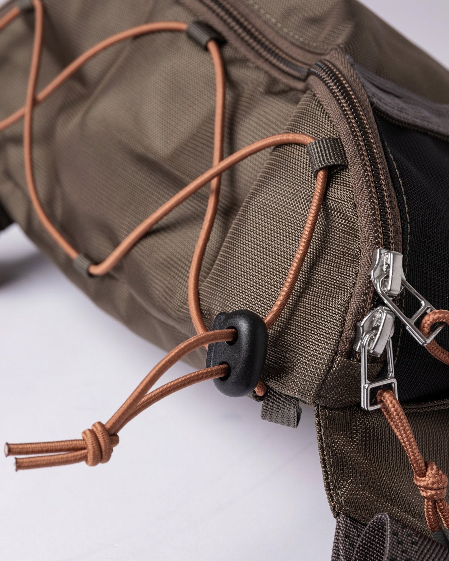 Banane en matière recyclée | marron "allterrain hike multi brown"