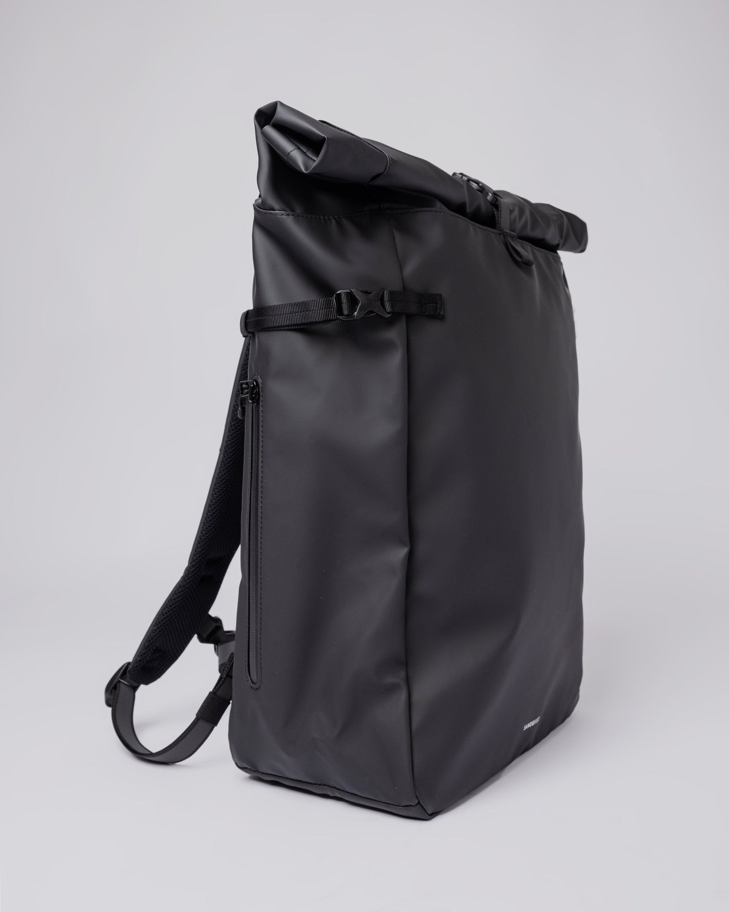 Sac à dos imperméable en matières recyclé | noir "arnold black"