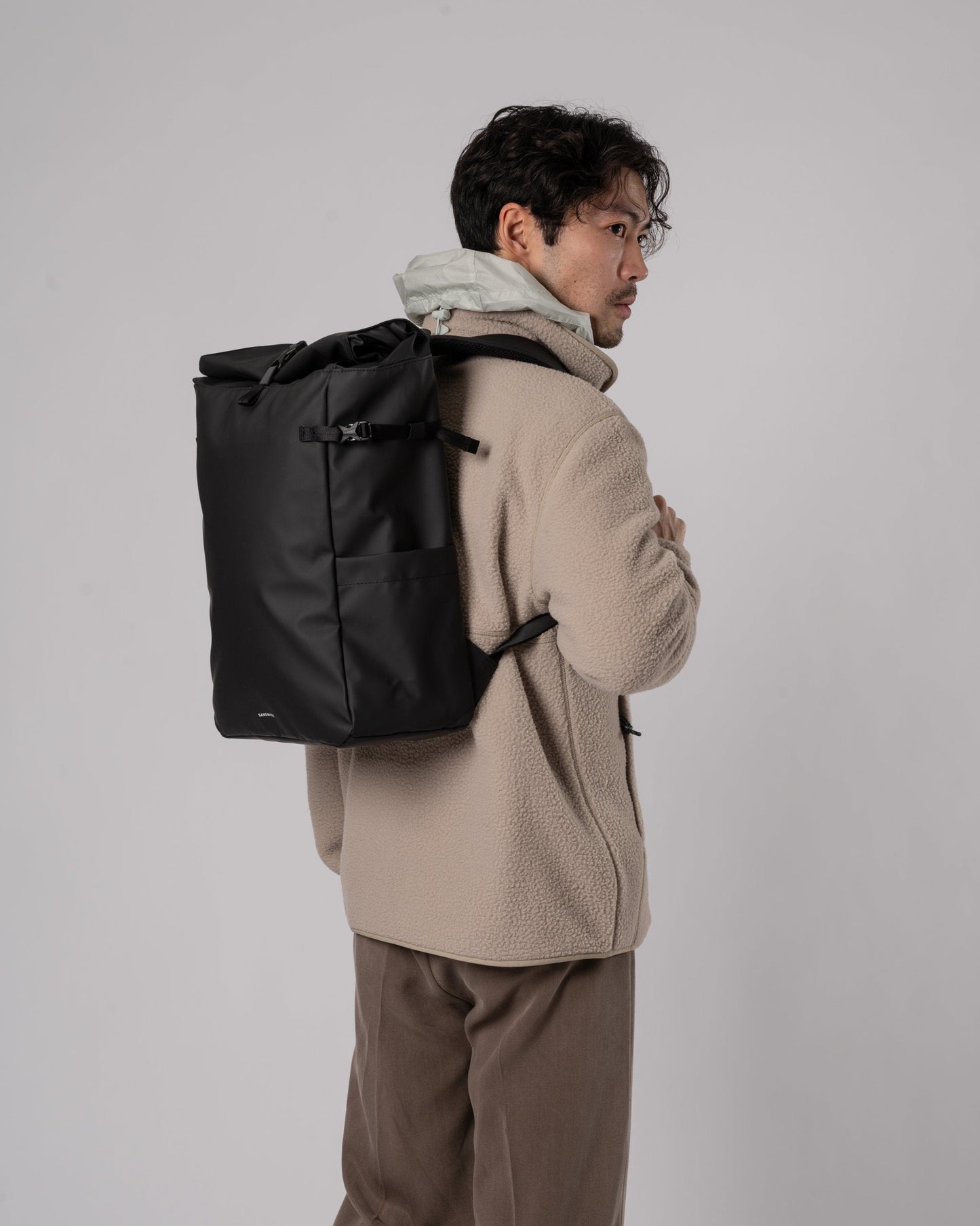 Sac à dos imperméable en matières recyclé | noir "arnold black"