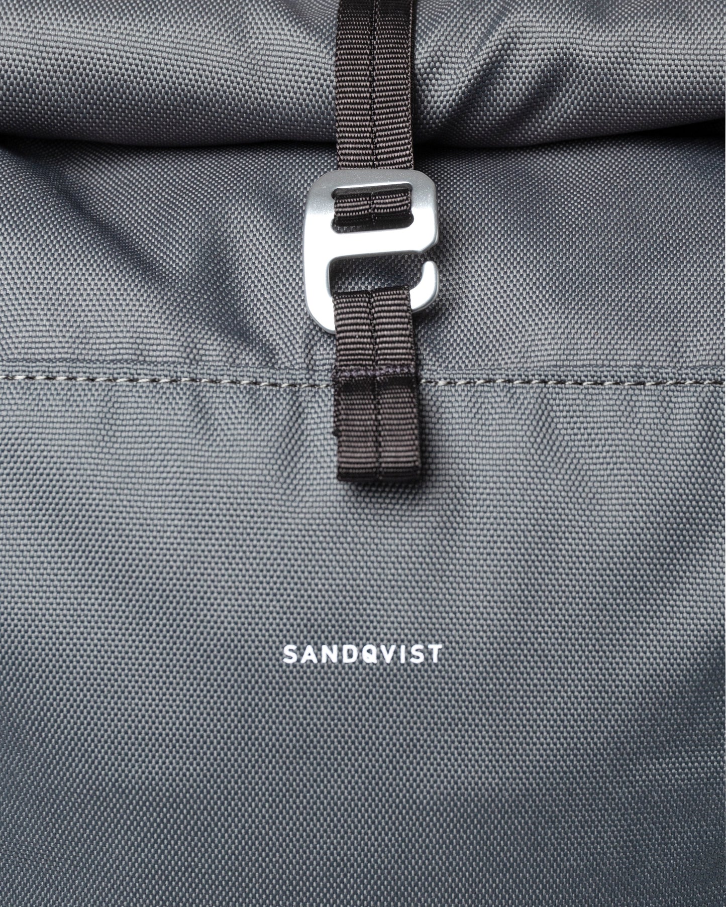 Sac à dos vegan rolltop gris foncé en matière recyclée - arvid multi dark