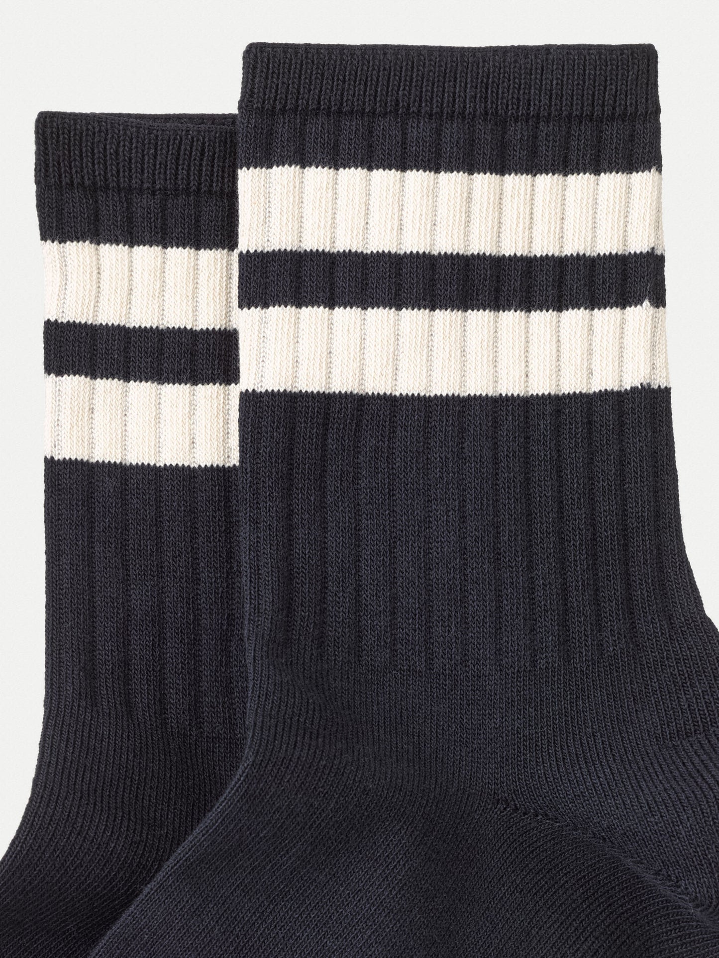 Chaussettes basses marines en coton bio - amundsson low rtw navy